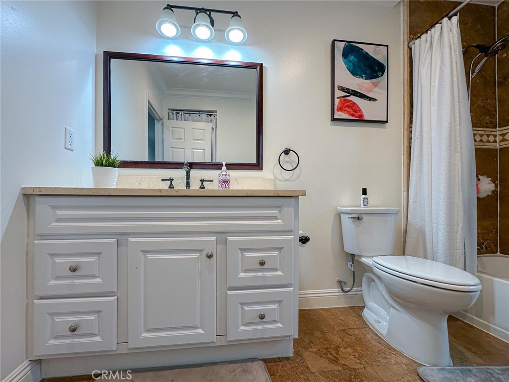 Los Angeles, California, 90043, United States, 3 Bedrooms Bedrooms, ,2 BathroomsBathrooms,Residential,For Sale,1921783