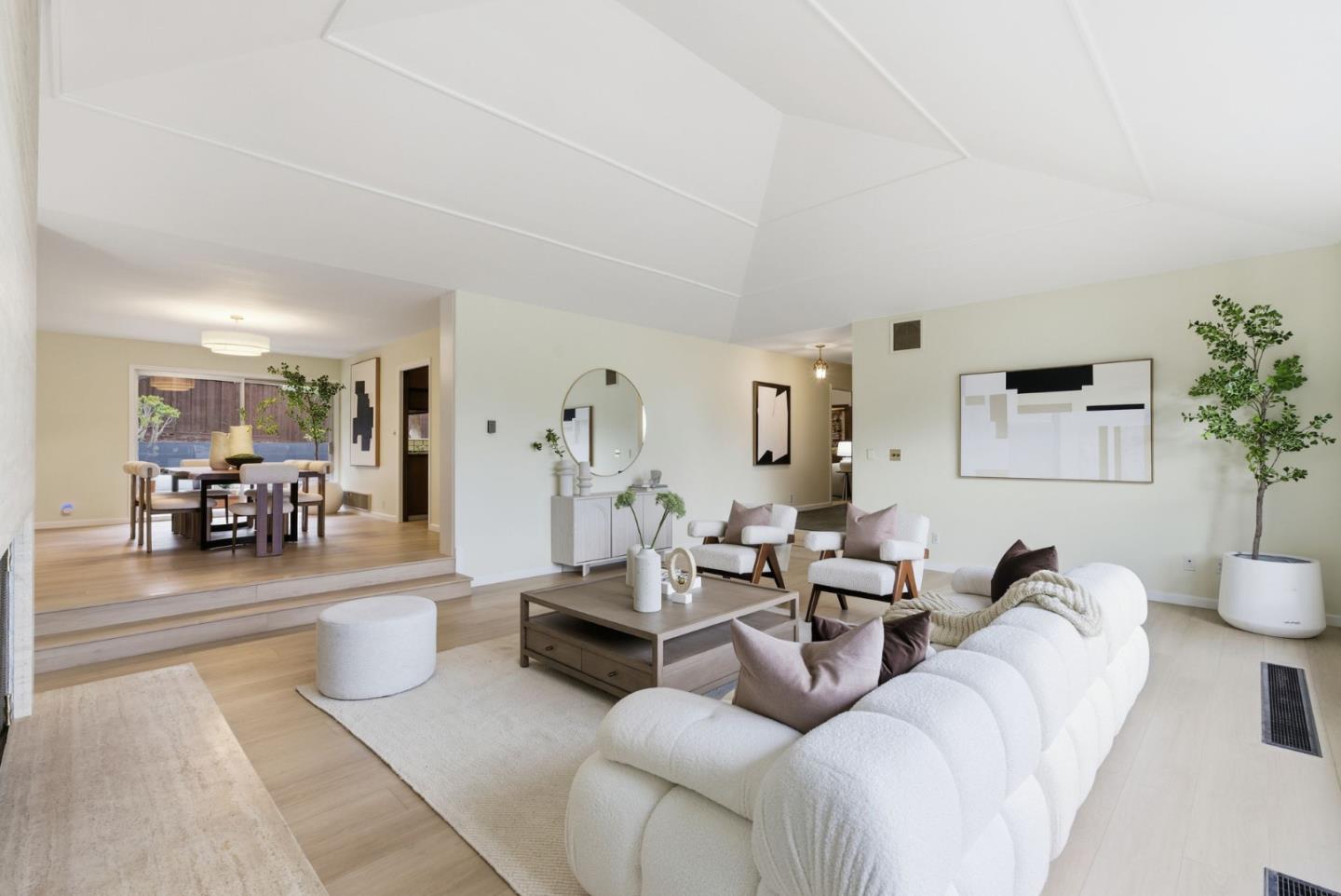 Millbrae, California, 94030, United States, 4 Bedrooms Bedrooms, ,3 BathroomsBathrooms,Residential,For Sale,1989349