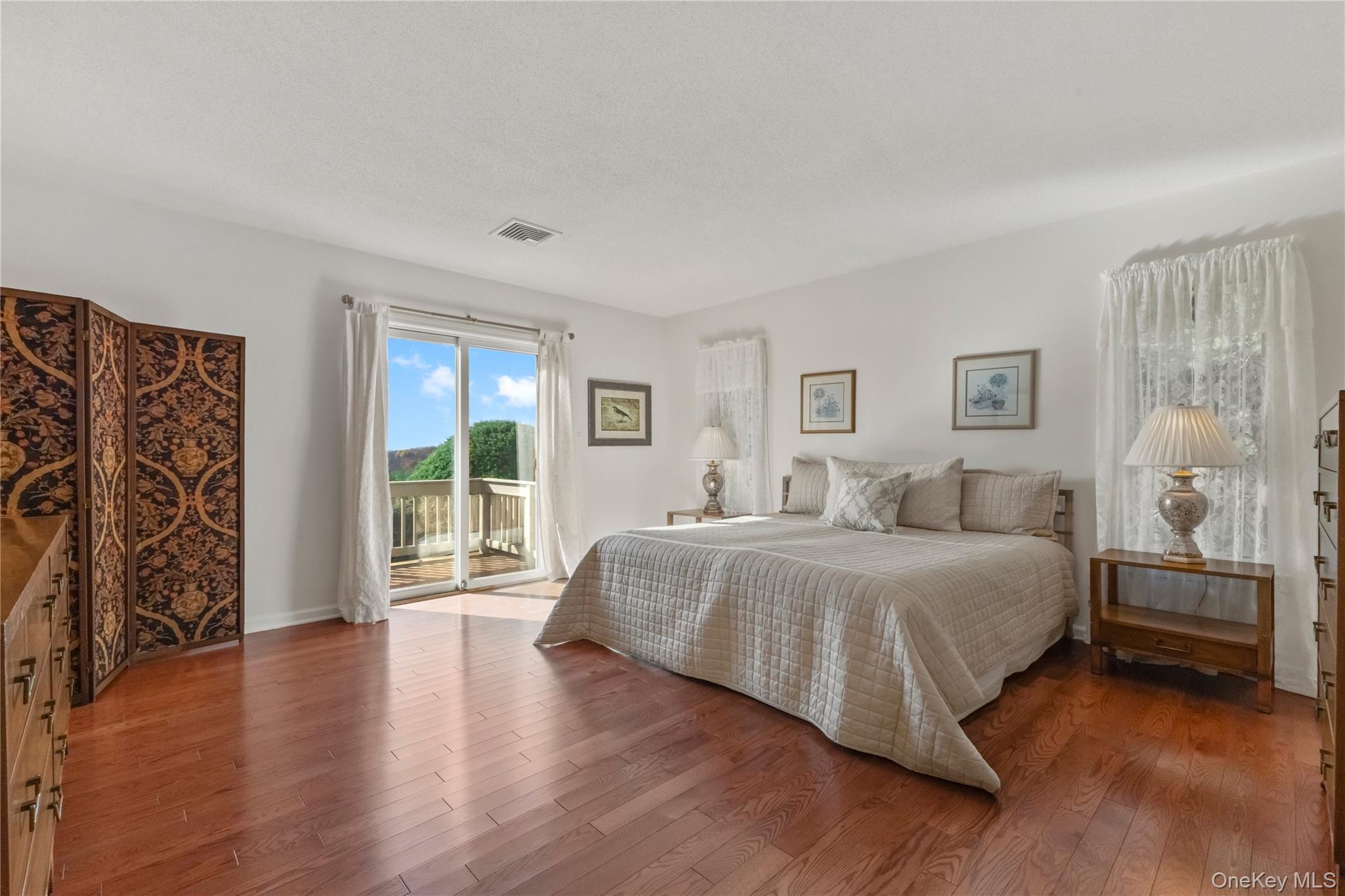 Somers, New York, 10589, United States, 3 Bedrooms Bedrooms, ,2 BathroomsBathrooms,Residential,For Sale,1989614