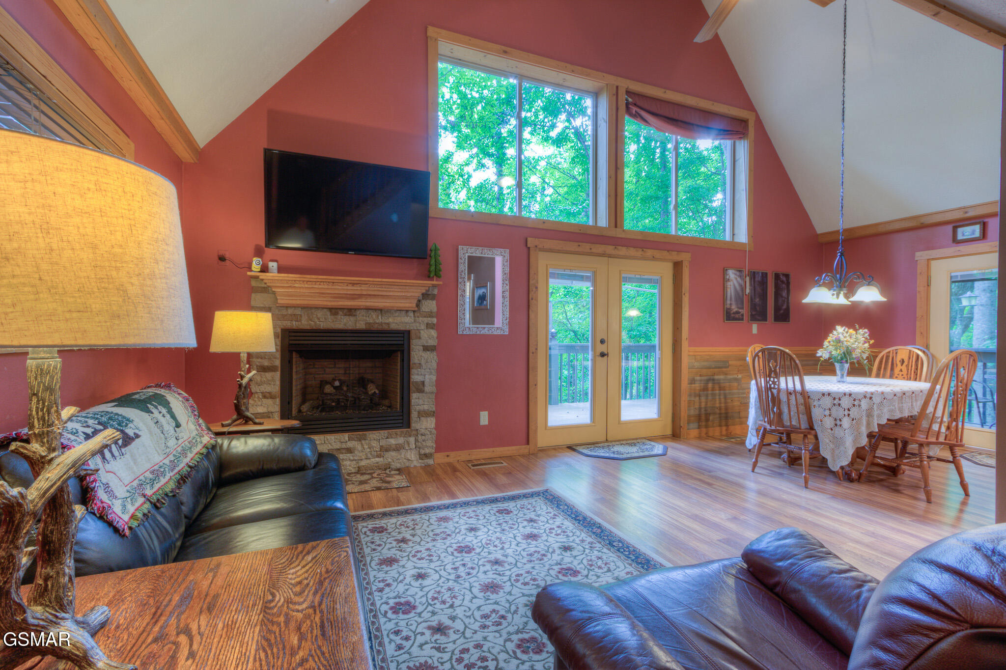 Gatlinburg, Tennessee, 37738, United States, 3 Bedrooms Bedrooms, ,4 BathroomsBathrooms,Residential,For Sale,1979752