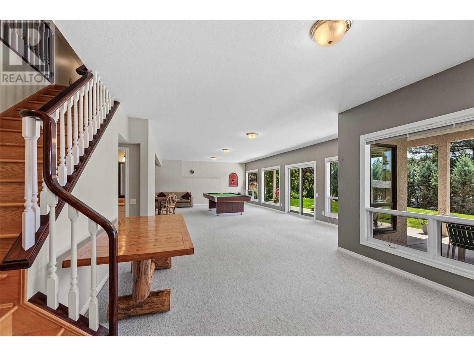 KELOWNA, British Columbia, V1V 1W2, CA, 4 Bedrooms Bedrooms, ,3 BathroomsBathrooms,Residential,For Sale,1882323