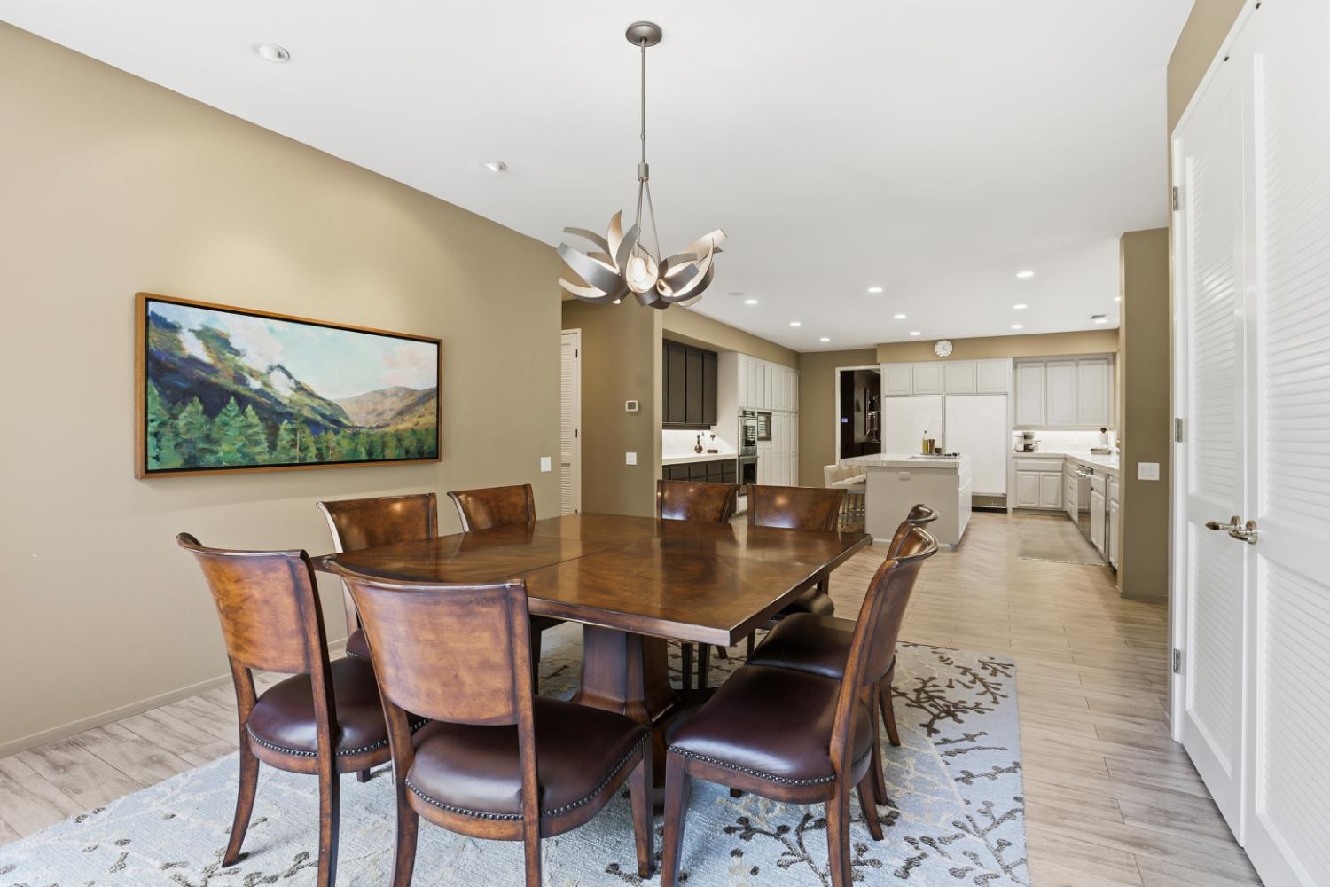 Gold River, California, 95670, United States, 4 Bedrooms Bedrooms, ,5 BathroomsBathrooms,Residential,For Sale,1987751