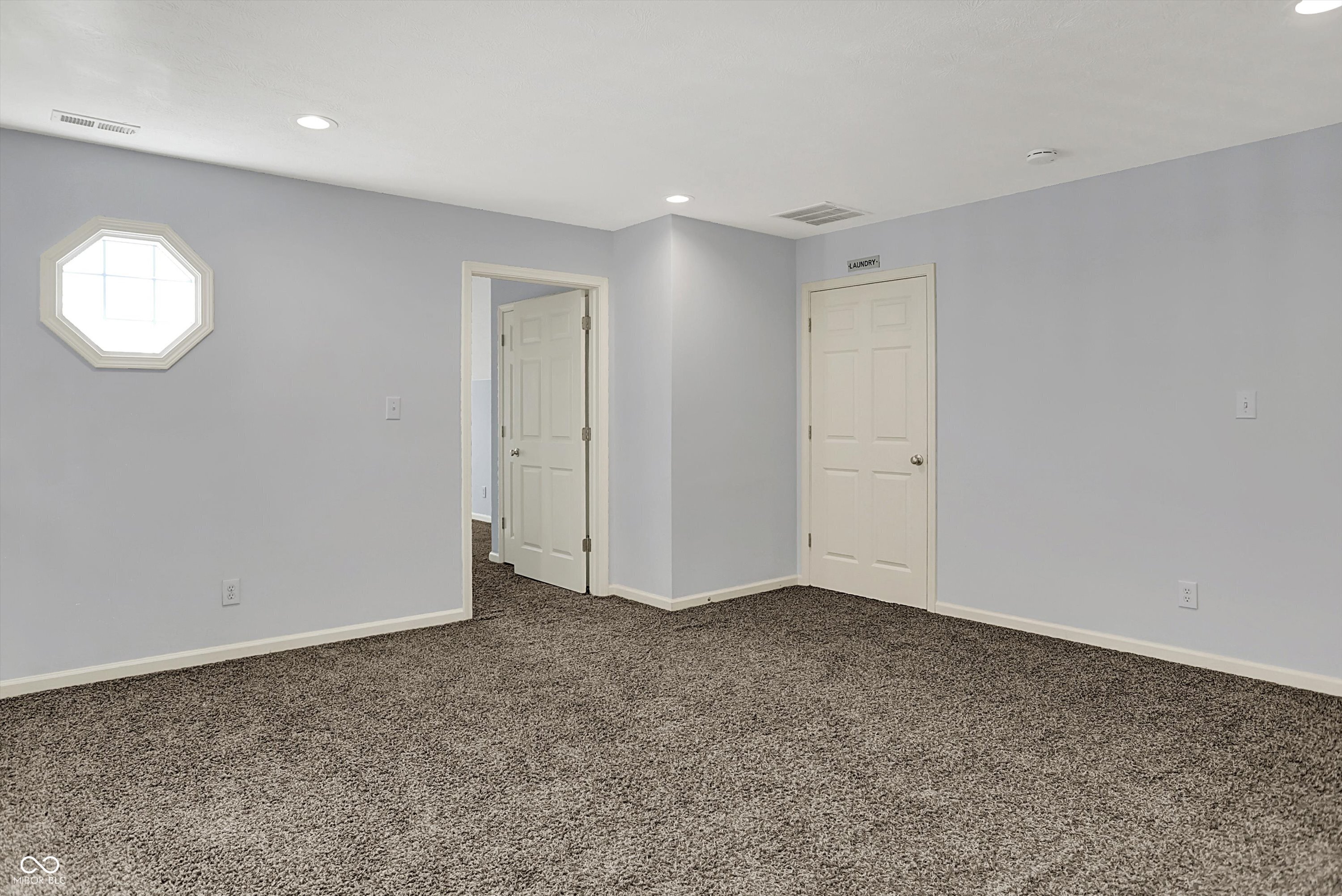 Greenwood, Indiana, 46142, United States, 4 Bedrooms Bedrooms, ,3 BathroomsBathrooms,Residential,For Sale,1921010