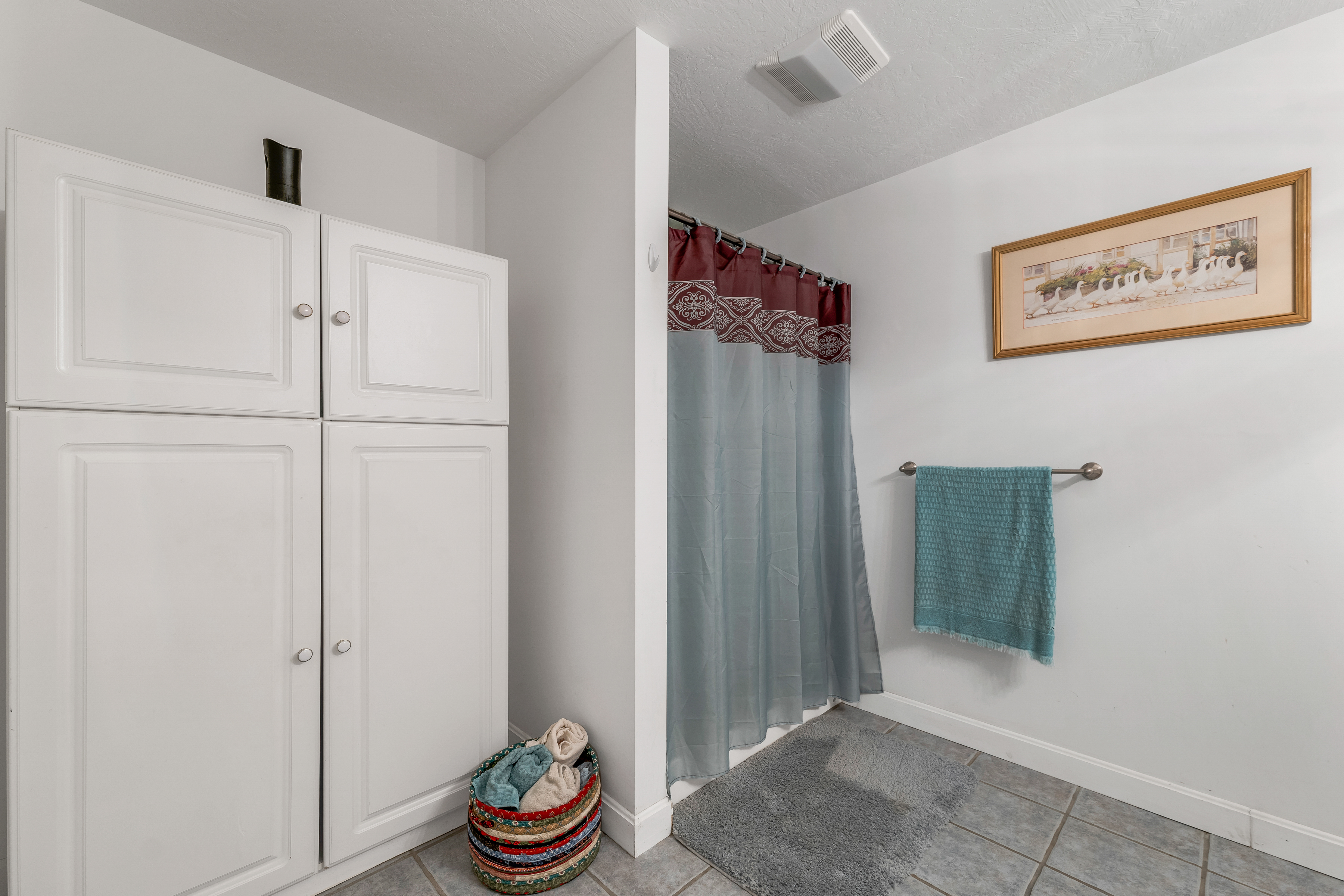 Sanbornton, New Hampshire, 03269, United States, 4 Bedrooms Bedrooms, ,2 BathroomsBathrooms,Residential,For Sale,1977534