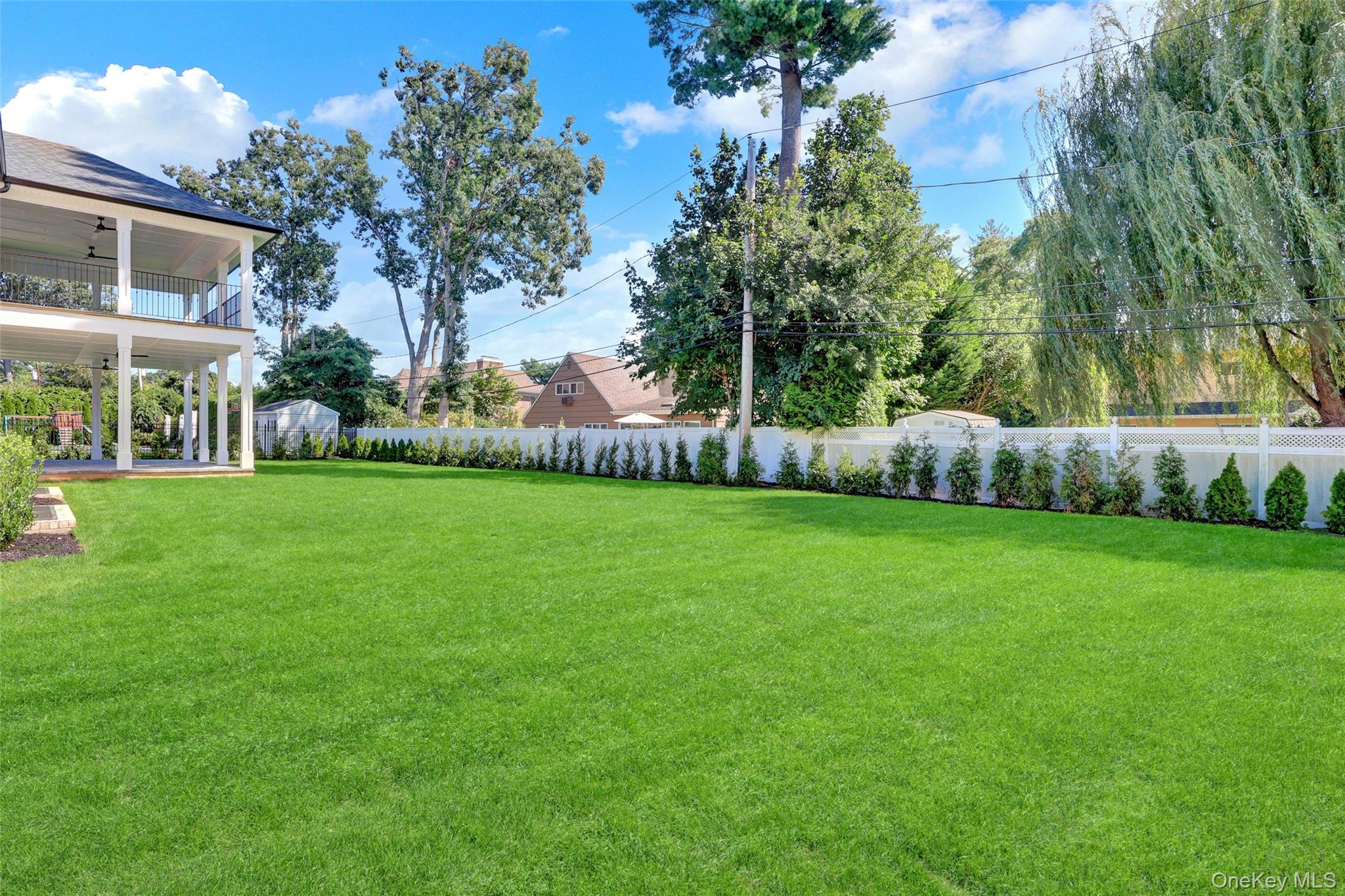  25 Hemlock Lane, Roslyn Heights, NY, 11577 - 物件實景