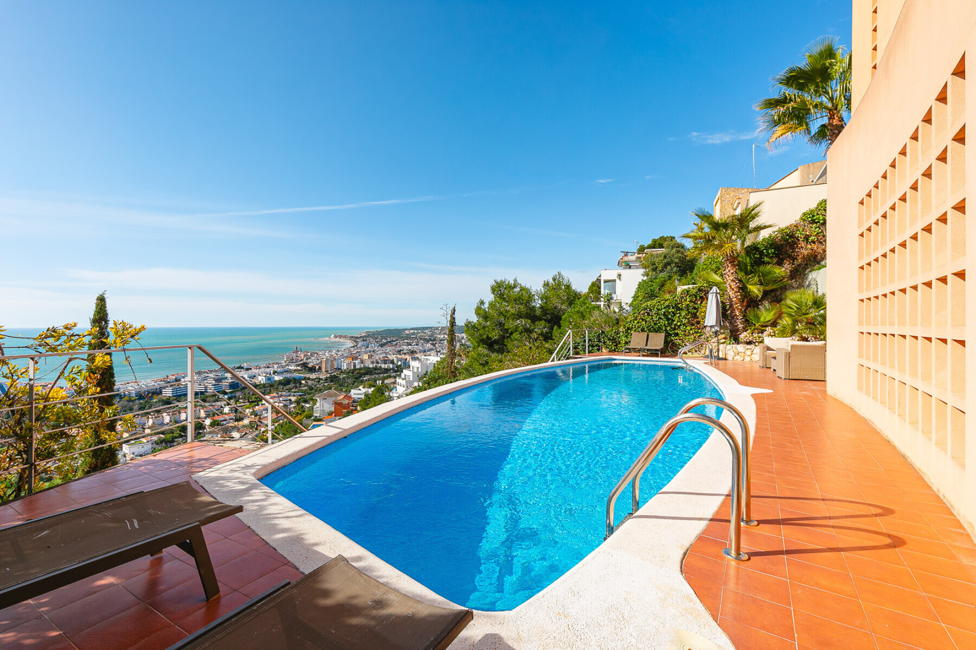  Large south facing villa with breathtaking sea views in Levantina - 物件實景