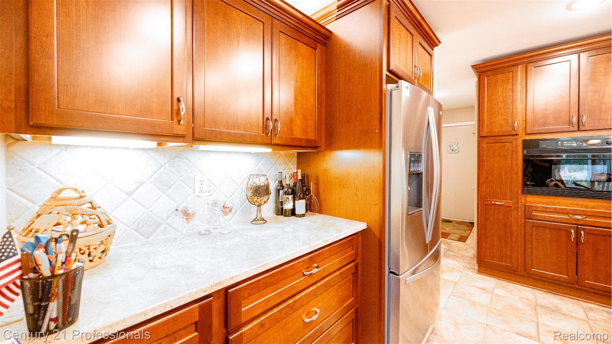 RochesterHills, Michigan, 48309, United States, 4 Bedrooms Bedrooms, ,4 BathroomsBathrooms,Residential,For Sale,1980404