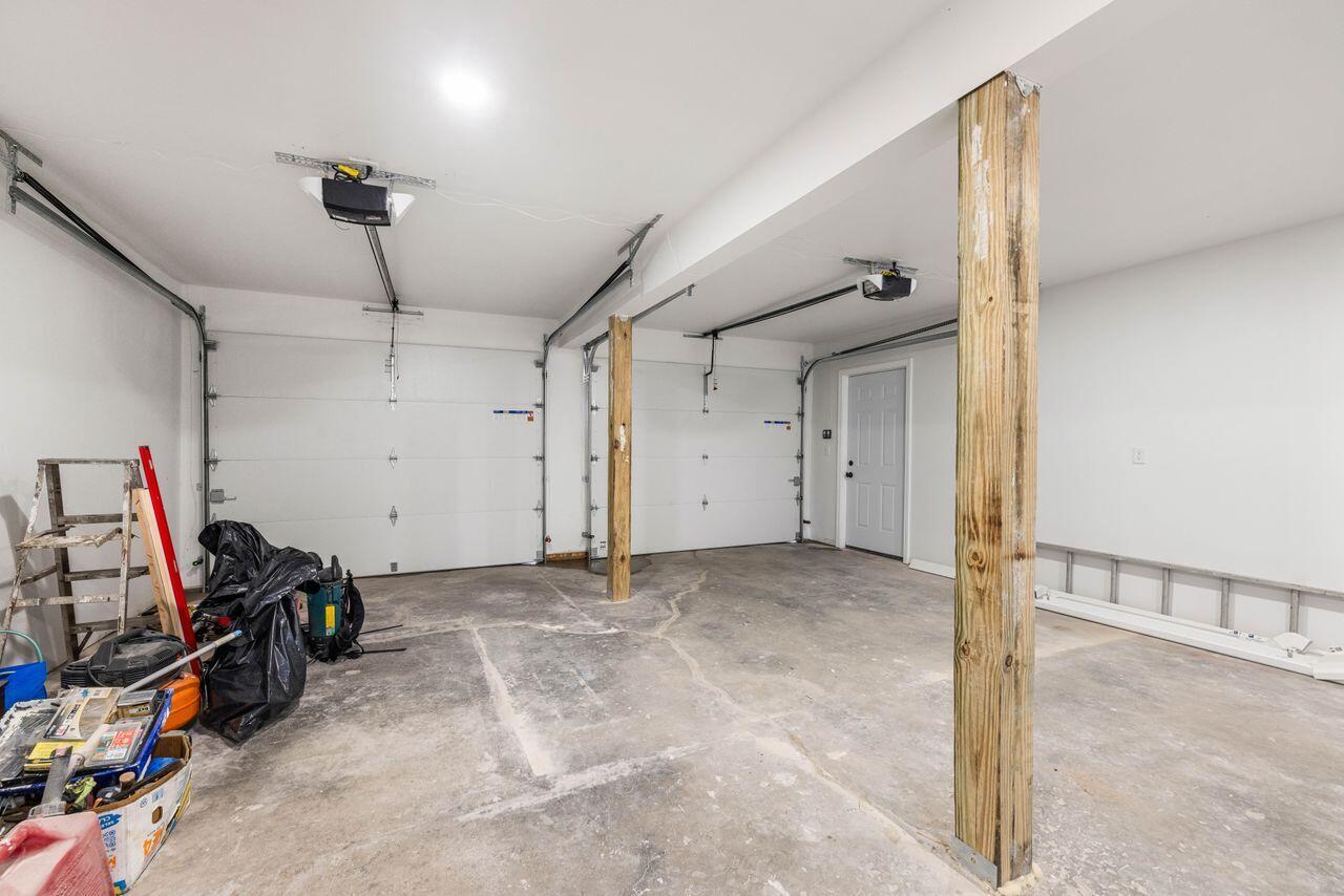 Casco, Maine, 04015, United States, 3 Bedrooms Bedrooms, ,5 BathroomsBathrooms,Residential,For Sale,2001972