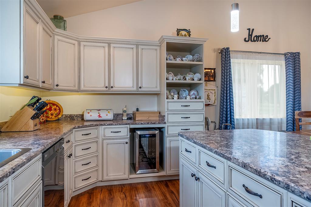 Polson, Montana, 59860, United States, 3 Bedrooms Bedrooms, ,1 BathroomBathrooms,Residential,For Sale,1976737