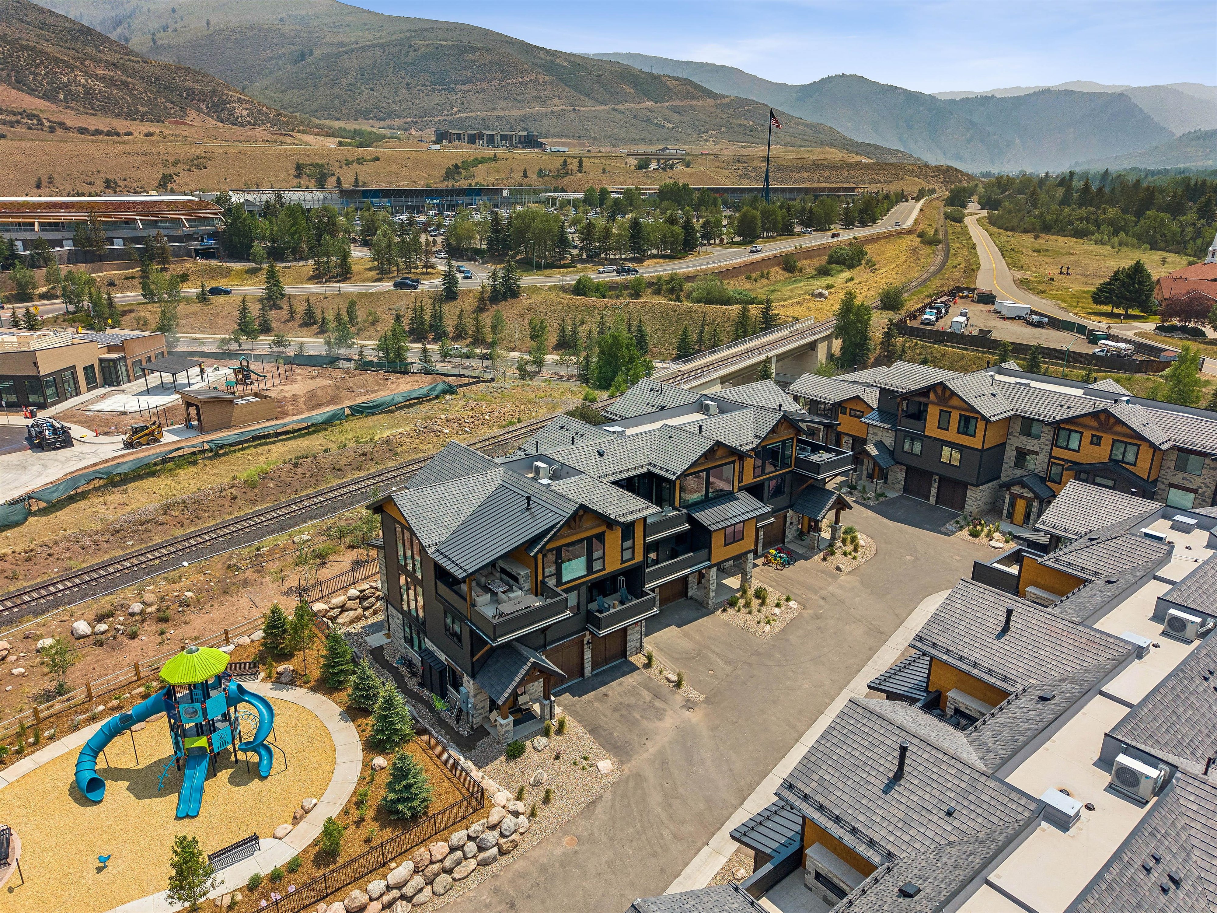  Contemporary architecture meets effortless mountain living at The Kestrel - 物件實景