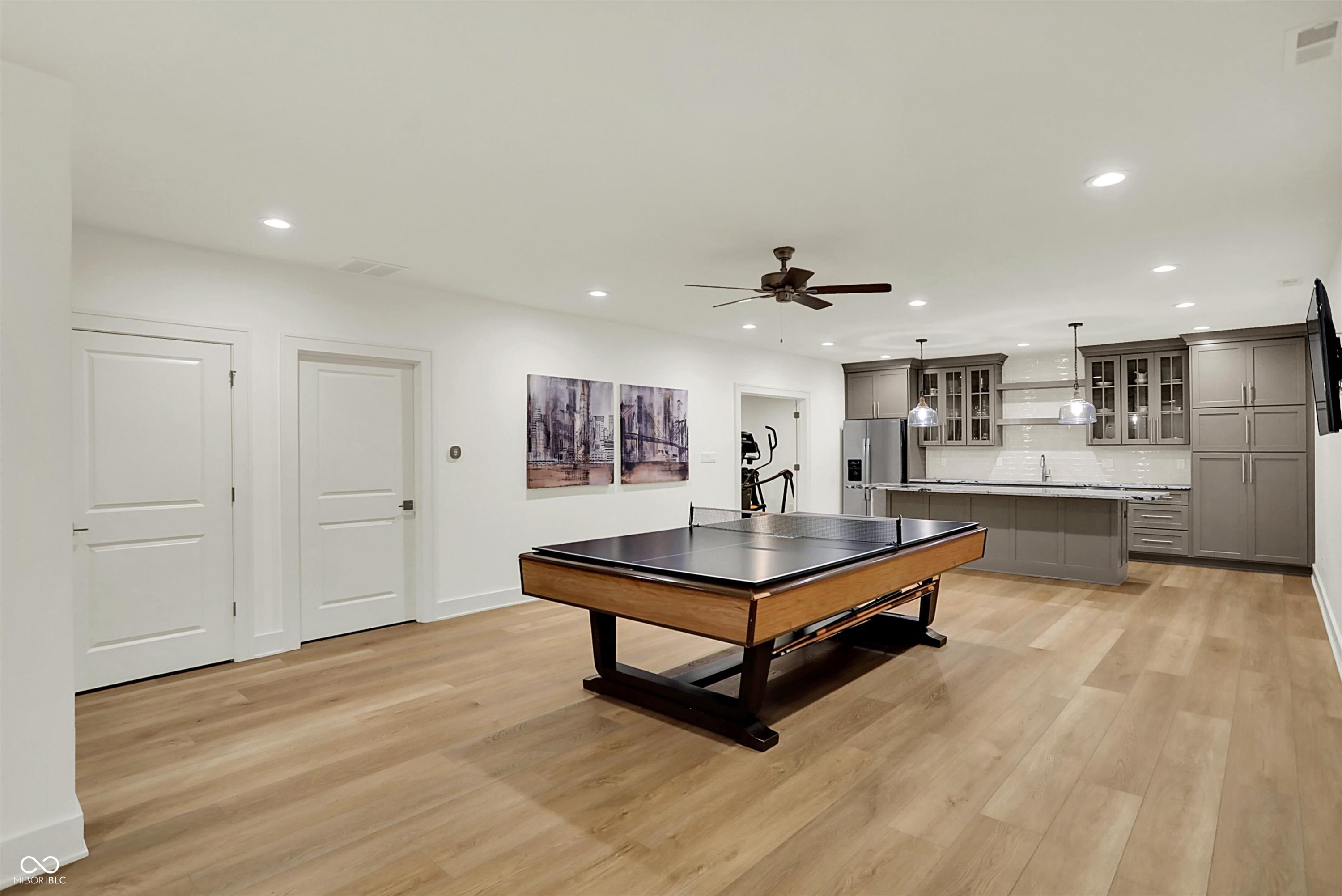 Bargersville, Indiana, 46106, United States, 5 Bedrooms Bedrooms, ,6 BathroomsBathrooms,Residential,For Sale,1983672