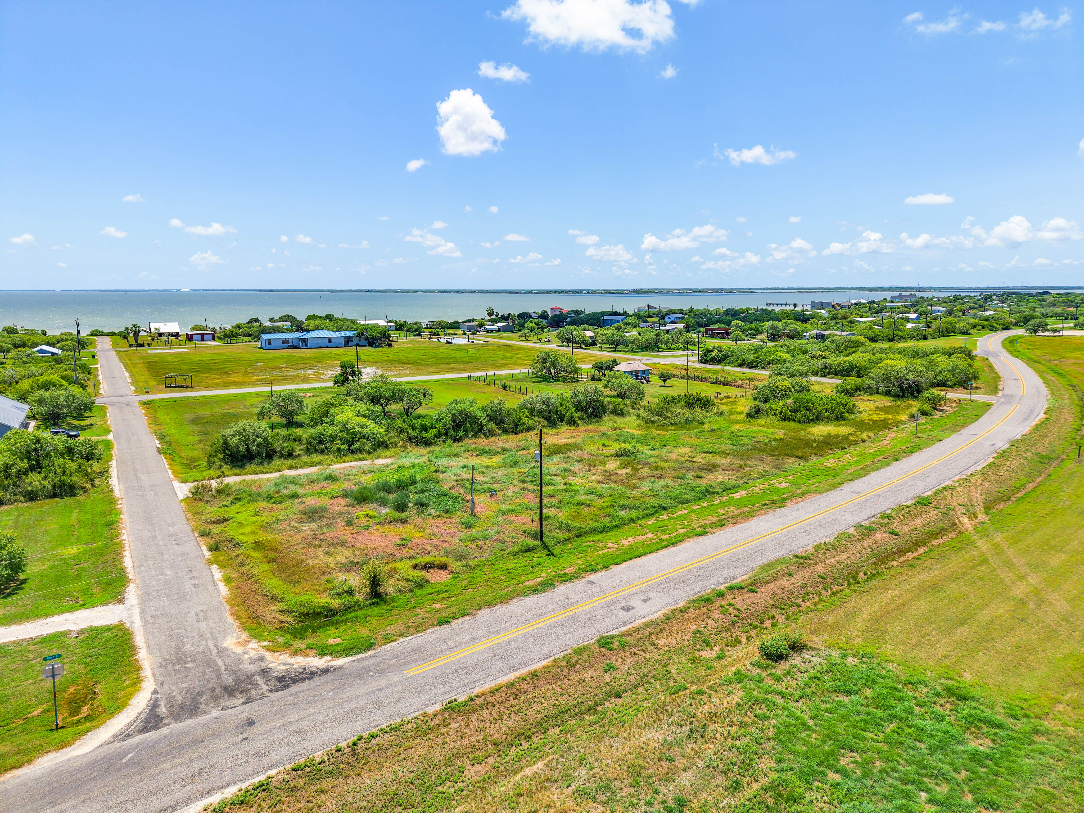  1+ Acre Homesite with Utilities - 物件實景
