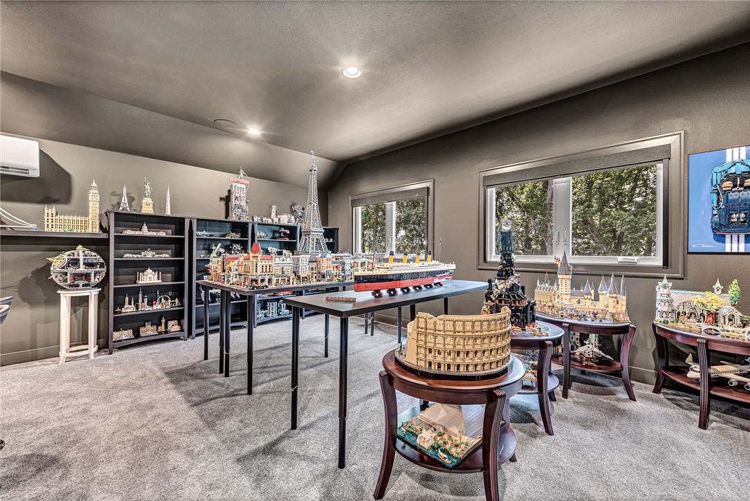Bentonville, Arkansas, 72713, United States, 4 Bedrooms Bedrooms, ,5 BathroomsBathrooms,Residential,For Sale,1950806