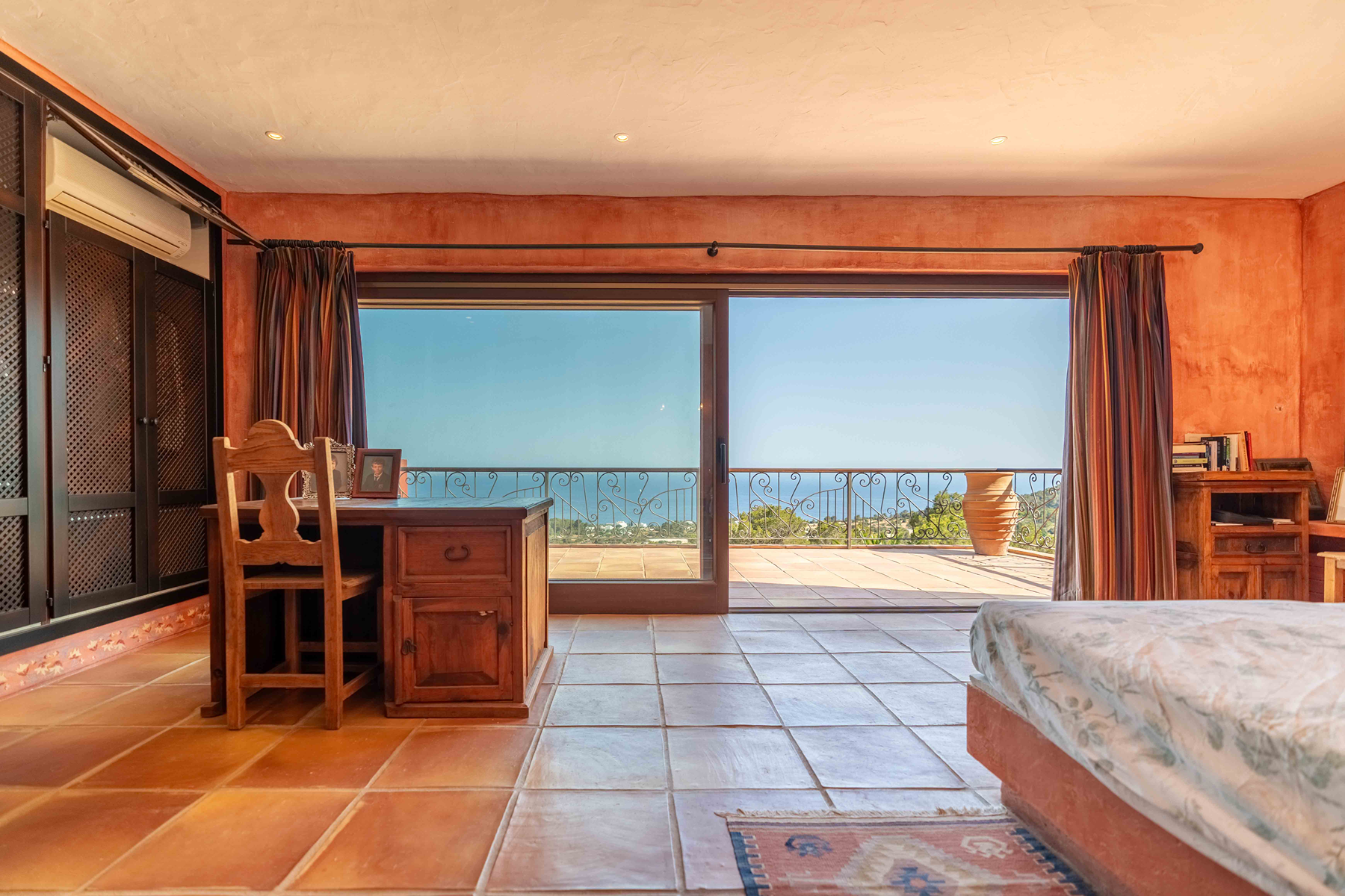  Renovated villa with sea views in Es Cubells, Ibiza - 物件實景