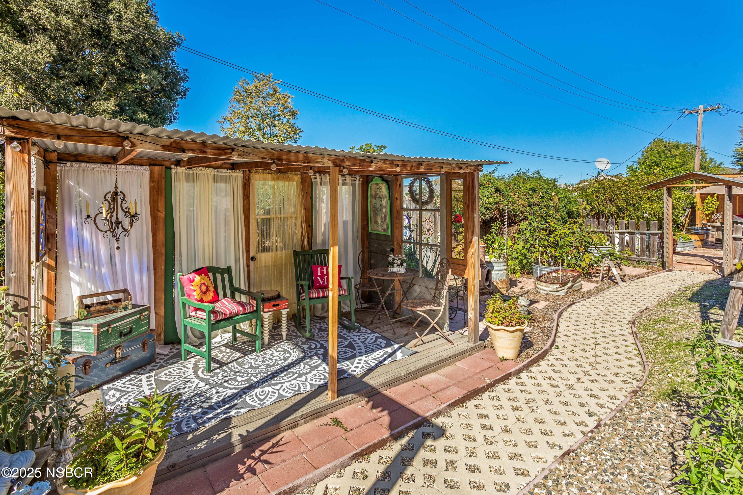 Los Alamos, California, 93440, United States, 3 Bedrooms Bedrooms, ,2 BathroomsBathrooms,Residential,For Sale,2005913