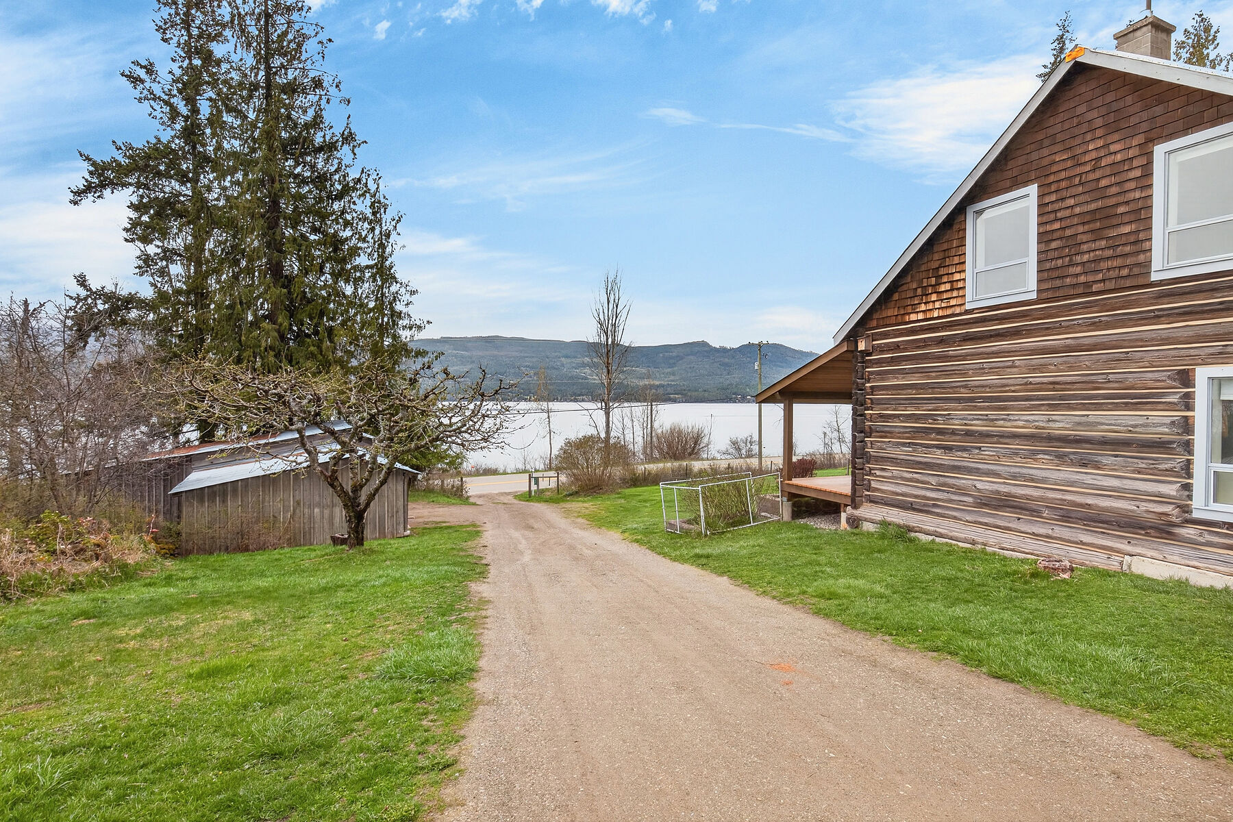  Own A Piece of Shuswap History - 物件實景