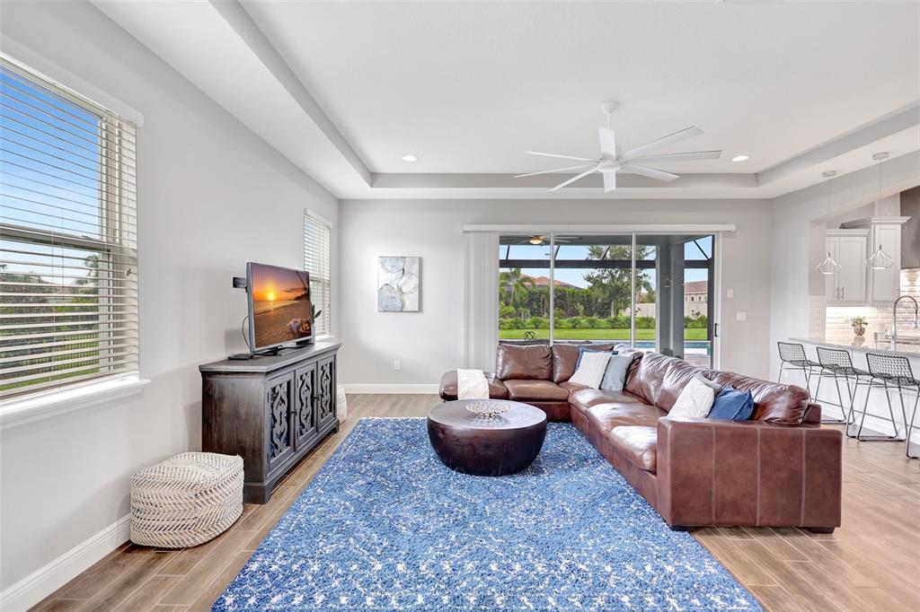 Bradenton, Florida, 34212, United States, 5 Bedrooms Bedrooms, ,5 BathroomsBathrooms,Residential,For Sale,1917227