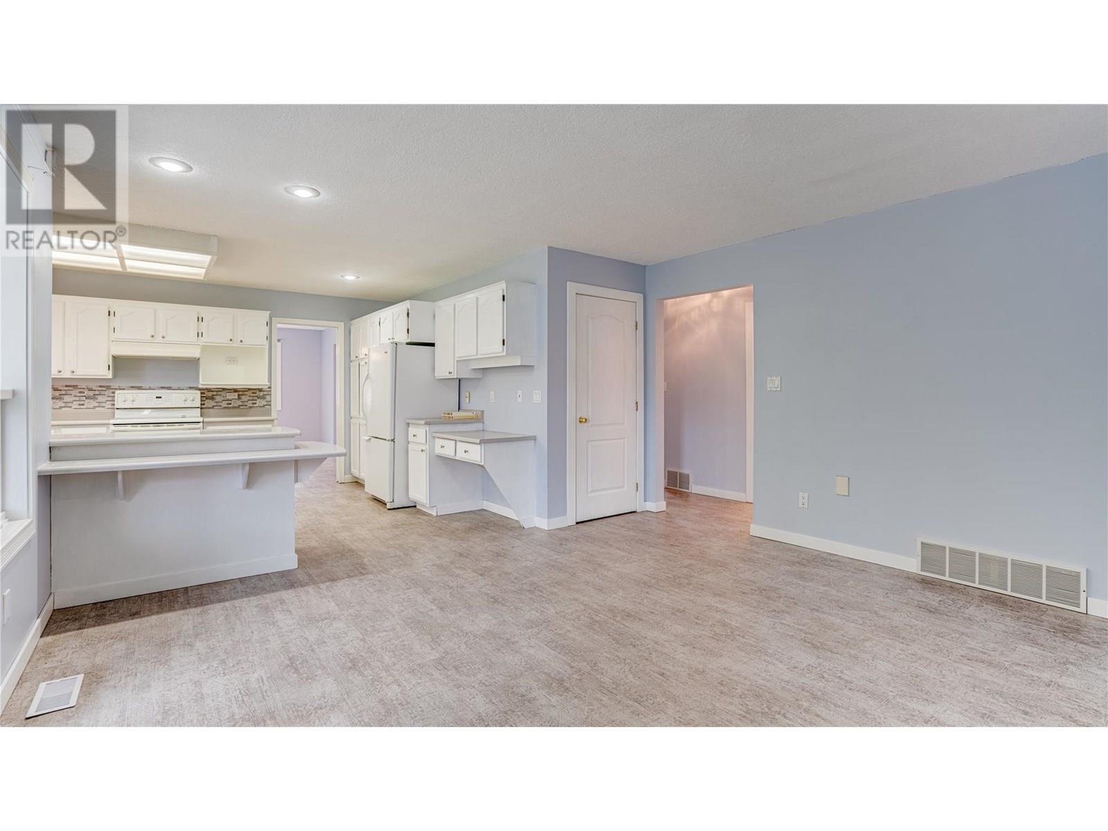 LUMBY, British Columbia, V0E 2G5, CA, 3 Bedrooms Bedrooms, ,2 BathroomsBathrooms,Residential,For Sale,1906205