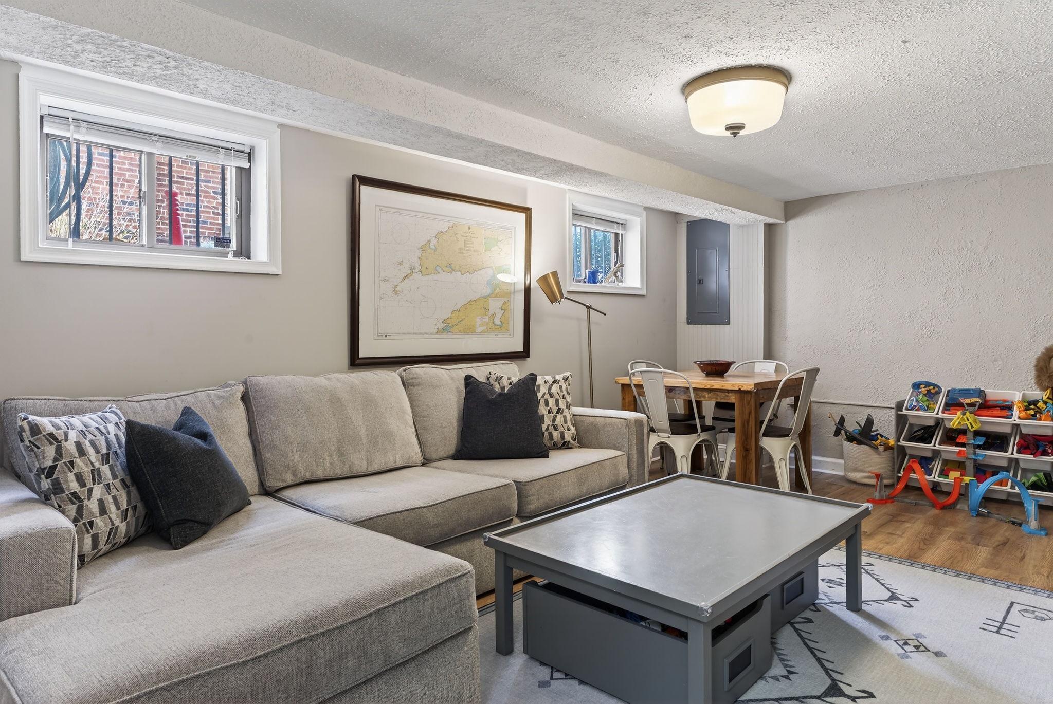  1122 Upshur Street NE, Washington, DC, 20017 - 物件實景