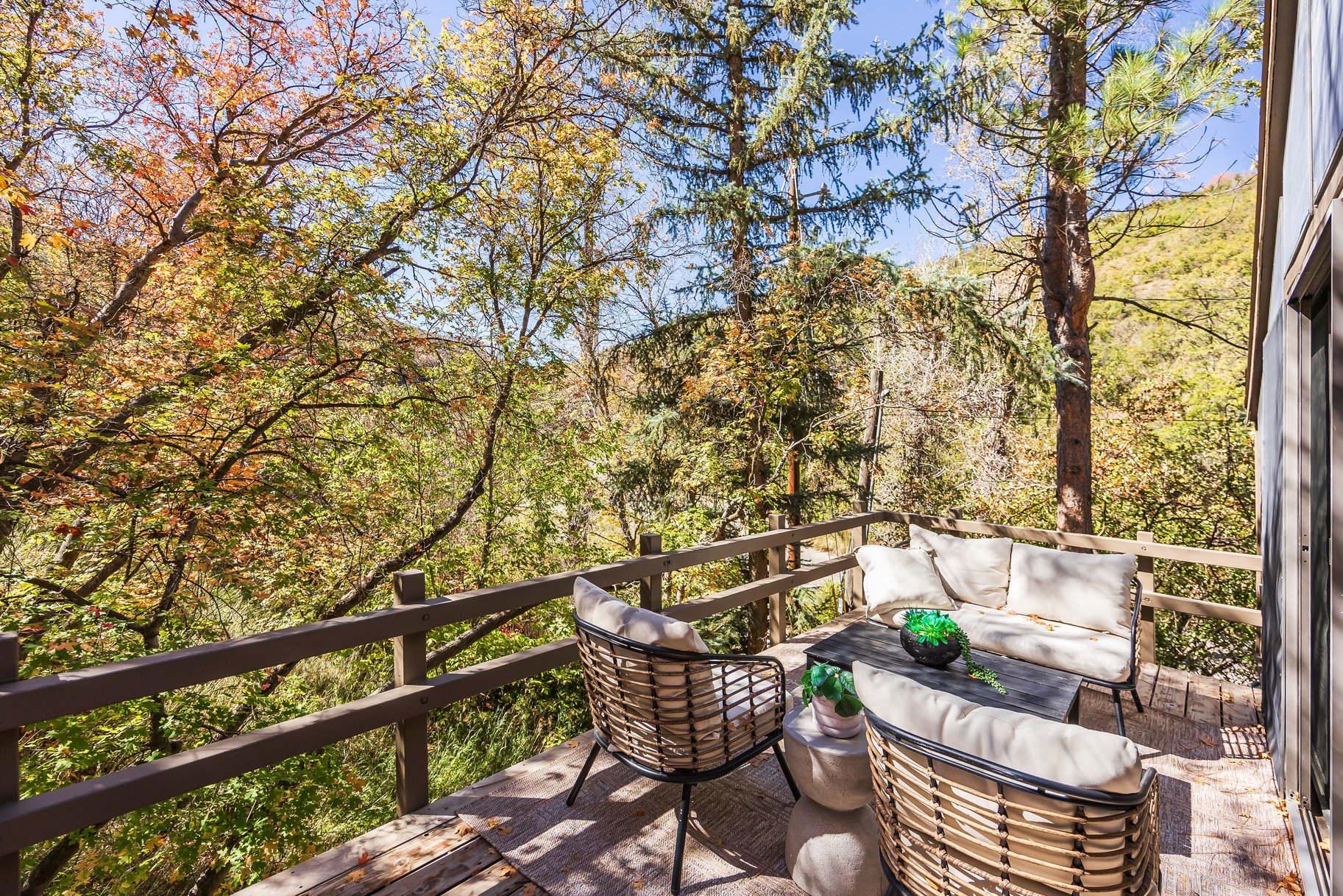  Mid-Century Modern Living in Emigration Canyon - 物件實景