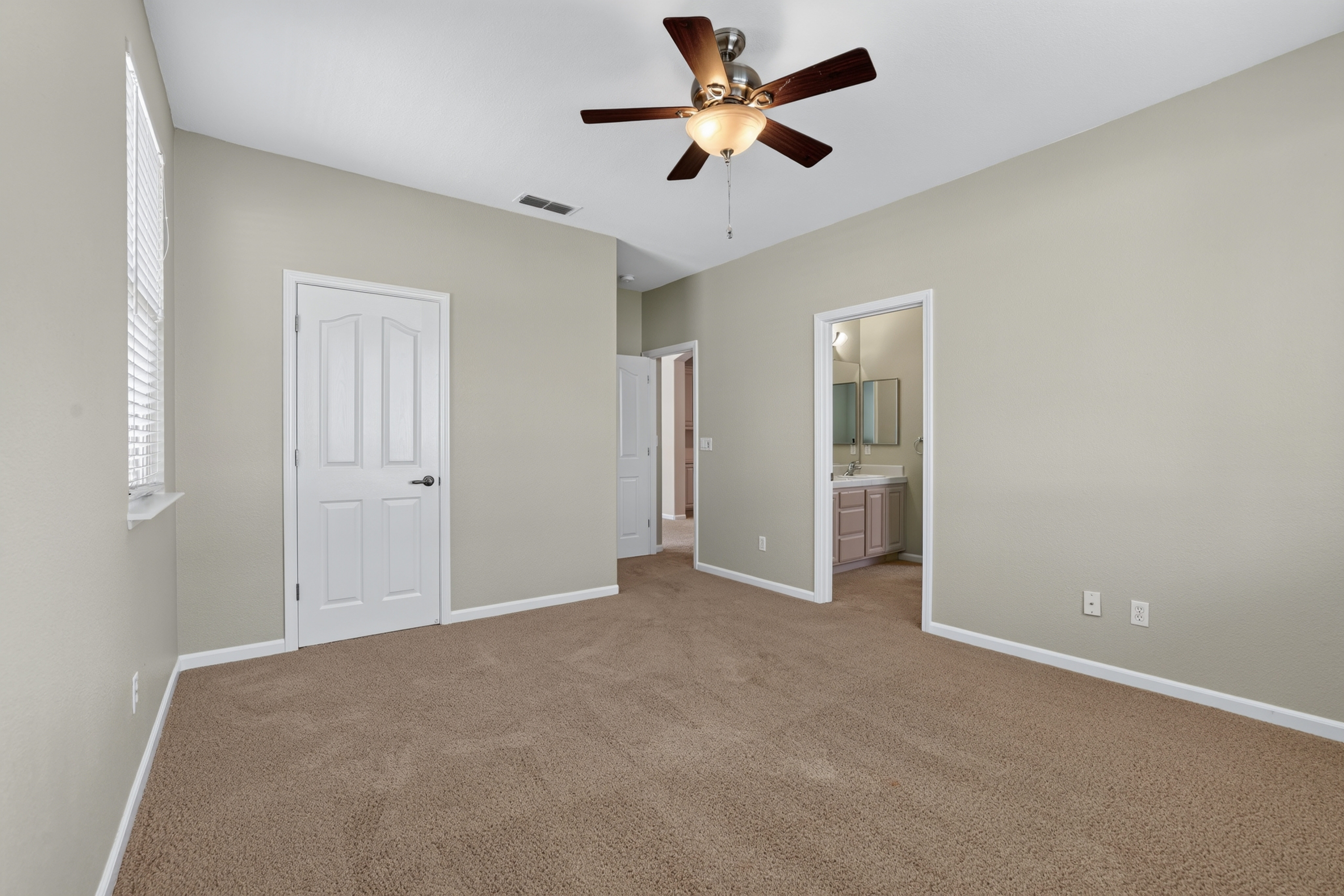  2519 Parkcrest Way, Roseville, CA, 95747 - 物件實景