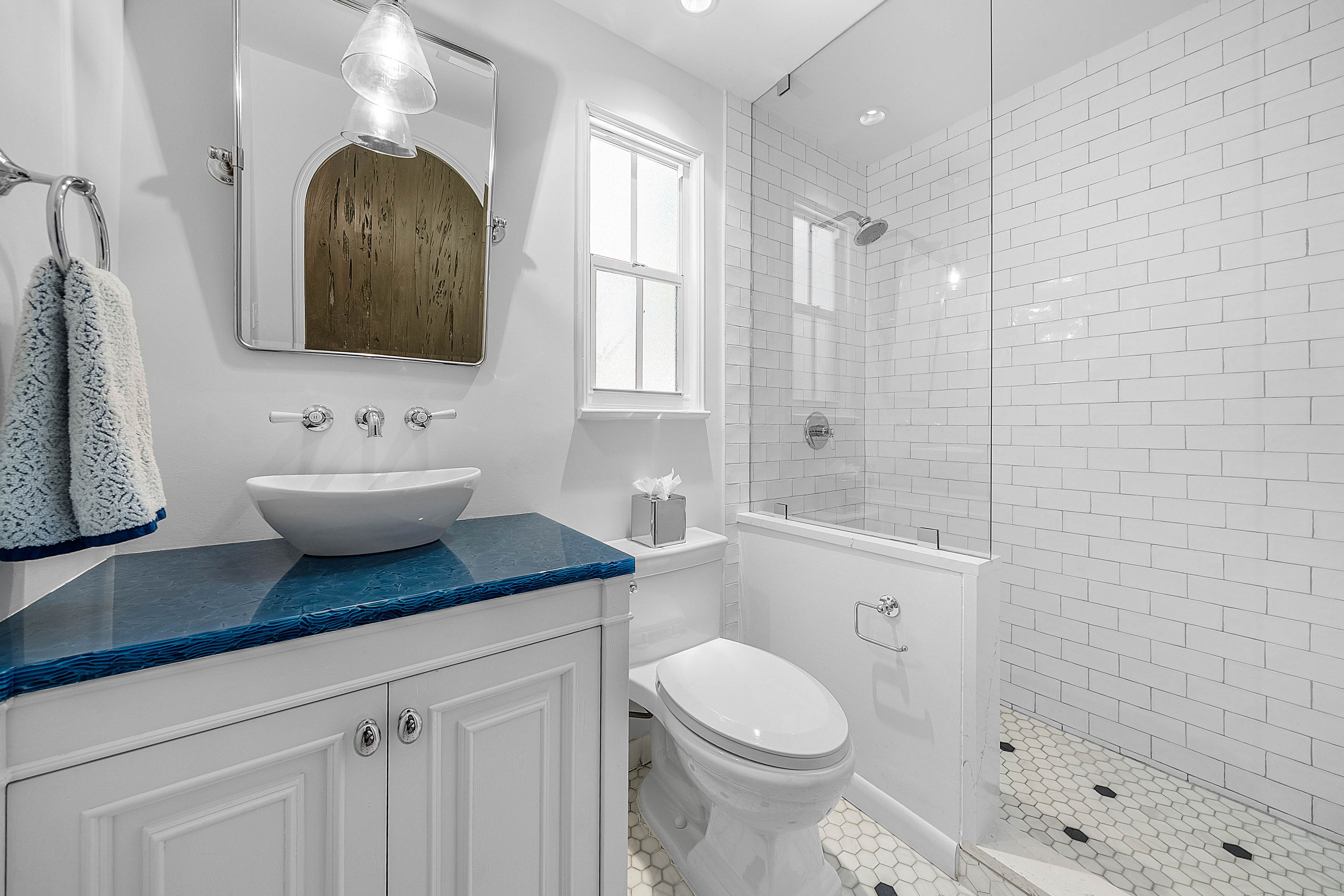  255 Cordova Road - 物件實景