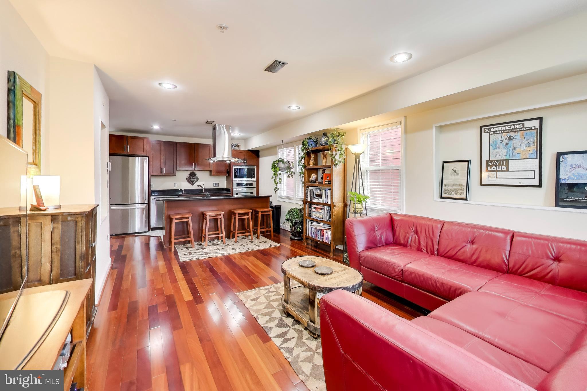 Washington, District of Columbia, 20010, United States, 2 Bedrooms Bedrooms, ,2 BathroomsBathrooms,Residential,For Sale,1974209