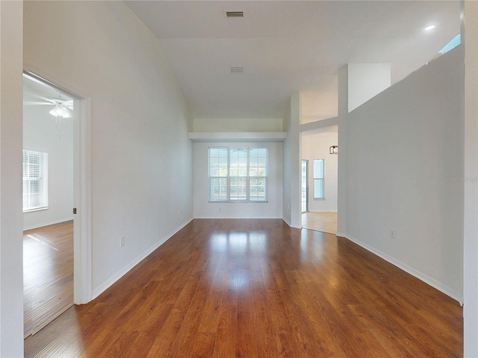 OCALA, Florida, 34482, United States, 4 Bedrooms Bedrooms, ,2 BathroomsBathrooms,Residential,For Sale,1991110