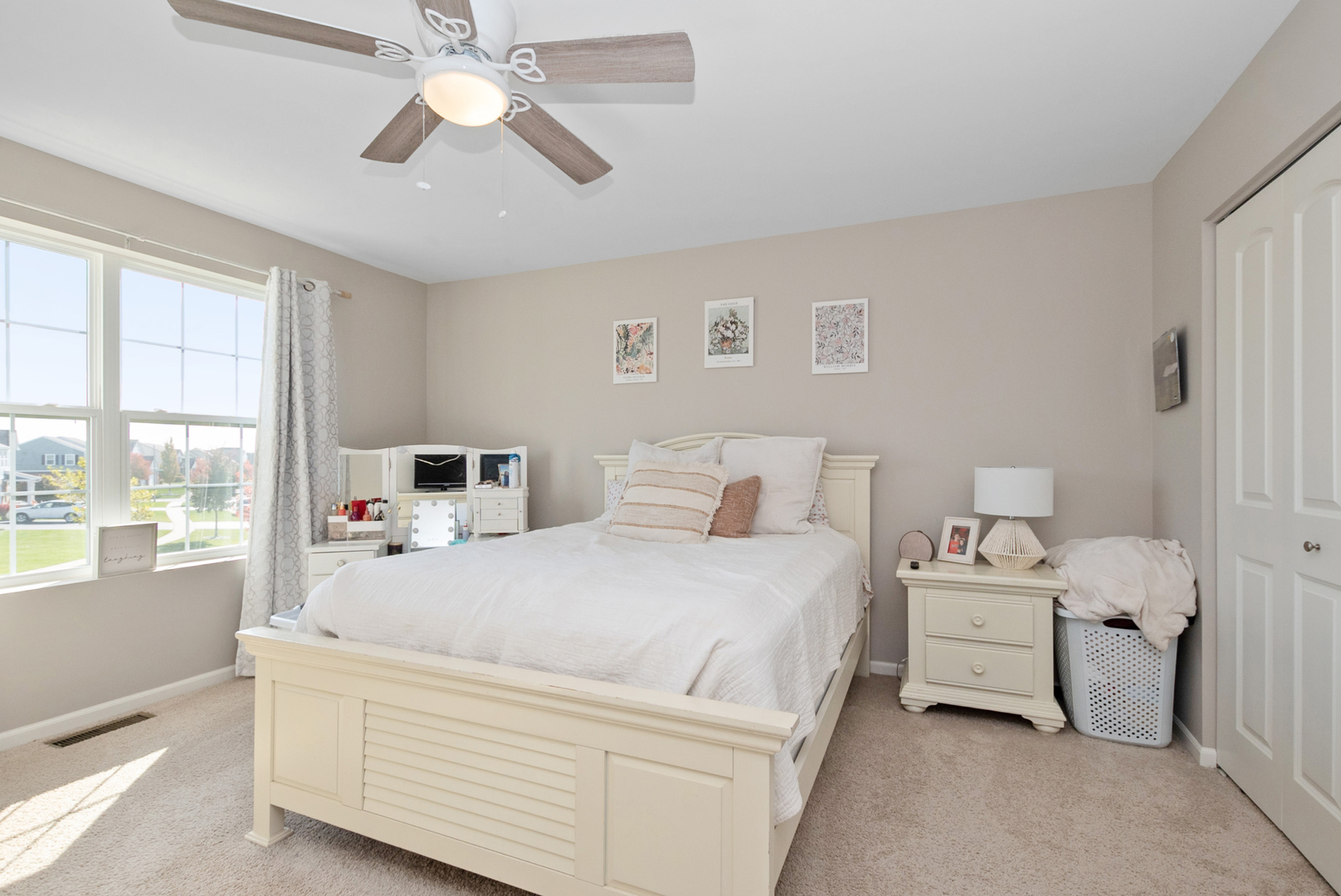 New Lenox, Illinois, 60451, United States, 4 Bedrooms Bedrooms, ,3 BathroomsBathrooms,Residential,For Sale,1984250