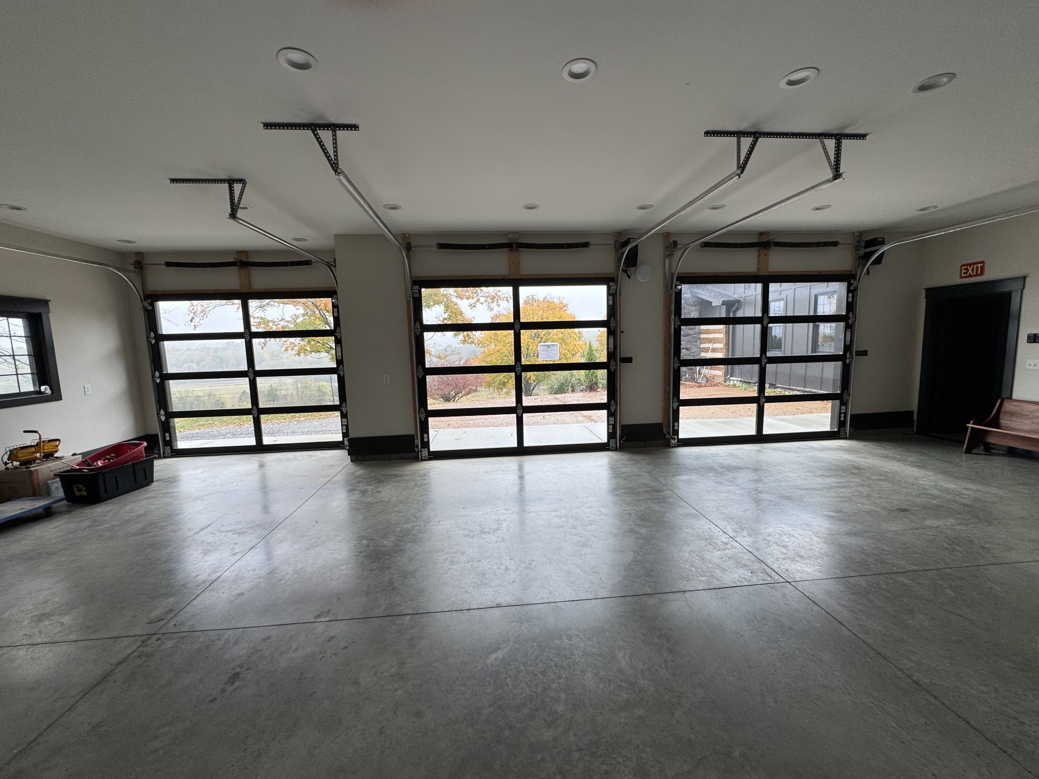 Hendersonville, Tennessee, 37075, United States, 6 Bedrooms Bedrooms, ,5 BathroomsBathrooms,Residential,For Sale,1993824