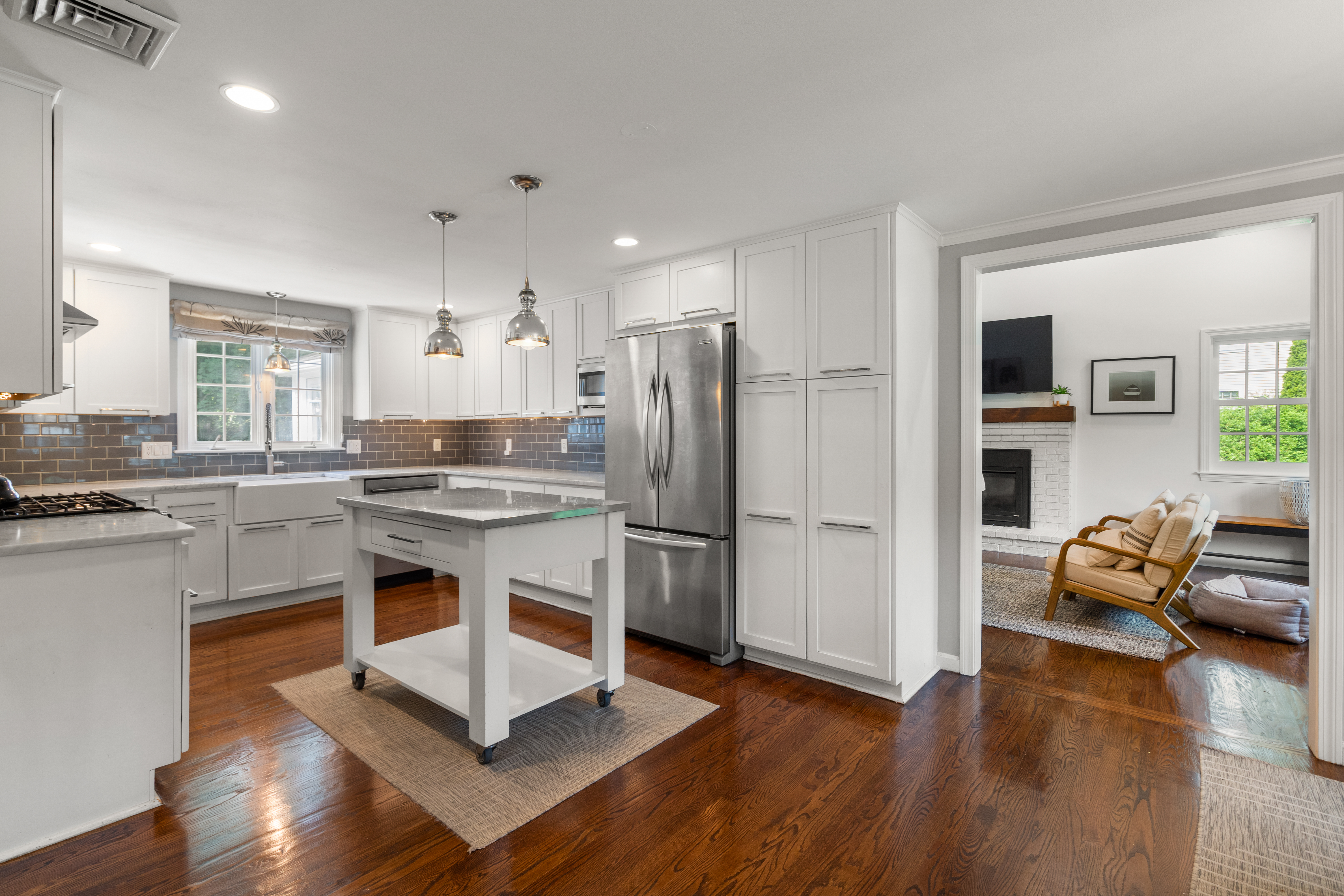  18 Hearthstone Cir, Wayland, MA, 01778 - 物件實景