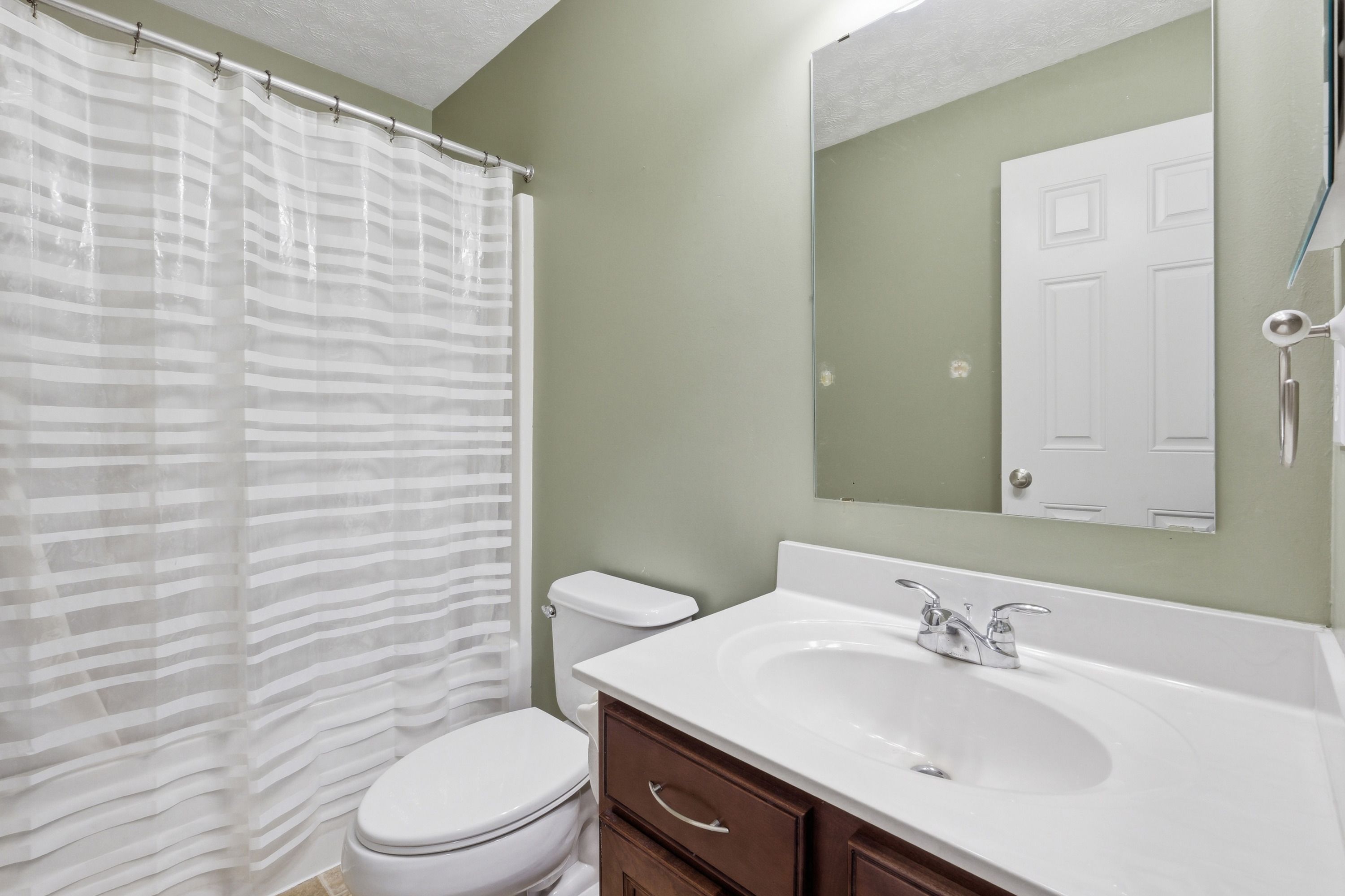  11812 Garden Grove Way, Louisville, KY 40299 - 物件實景