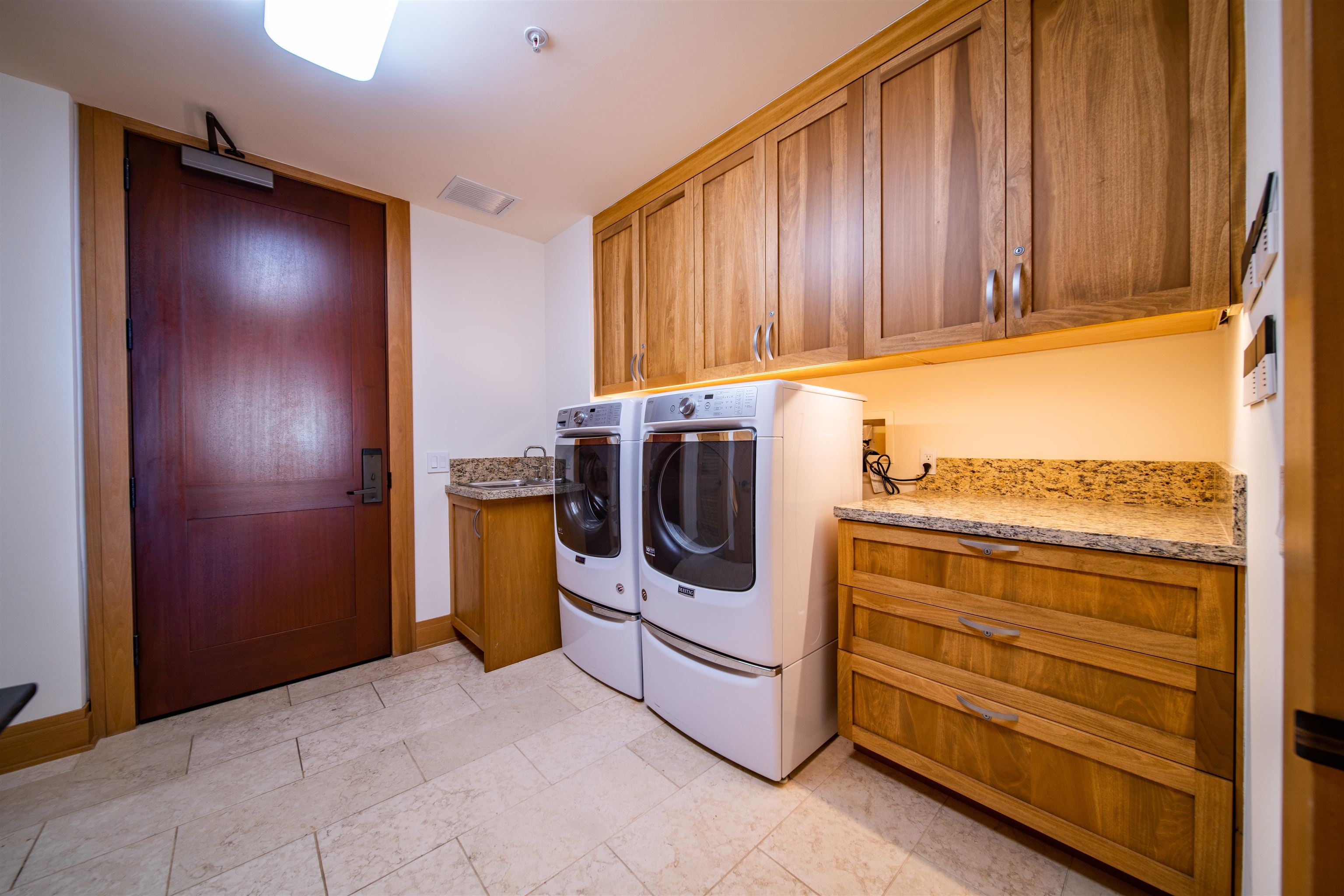 Lahaina, Hawaii, 96761, United States, 3 Bedrooms Bedrooms, ,4 BathroomsBathrooms,Residential,For Sale,1826990