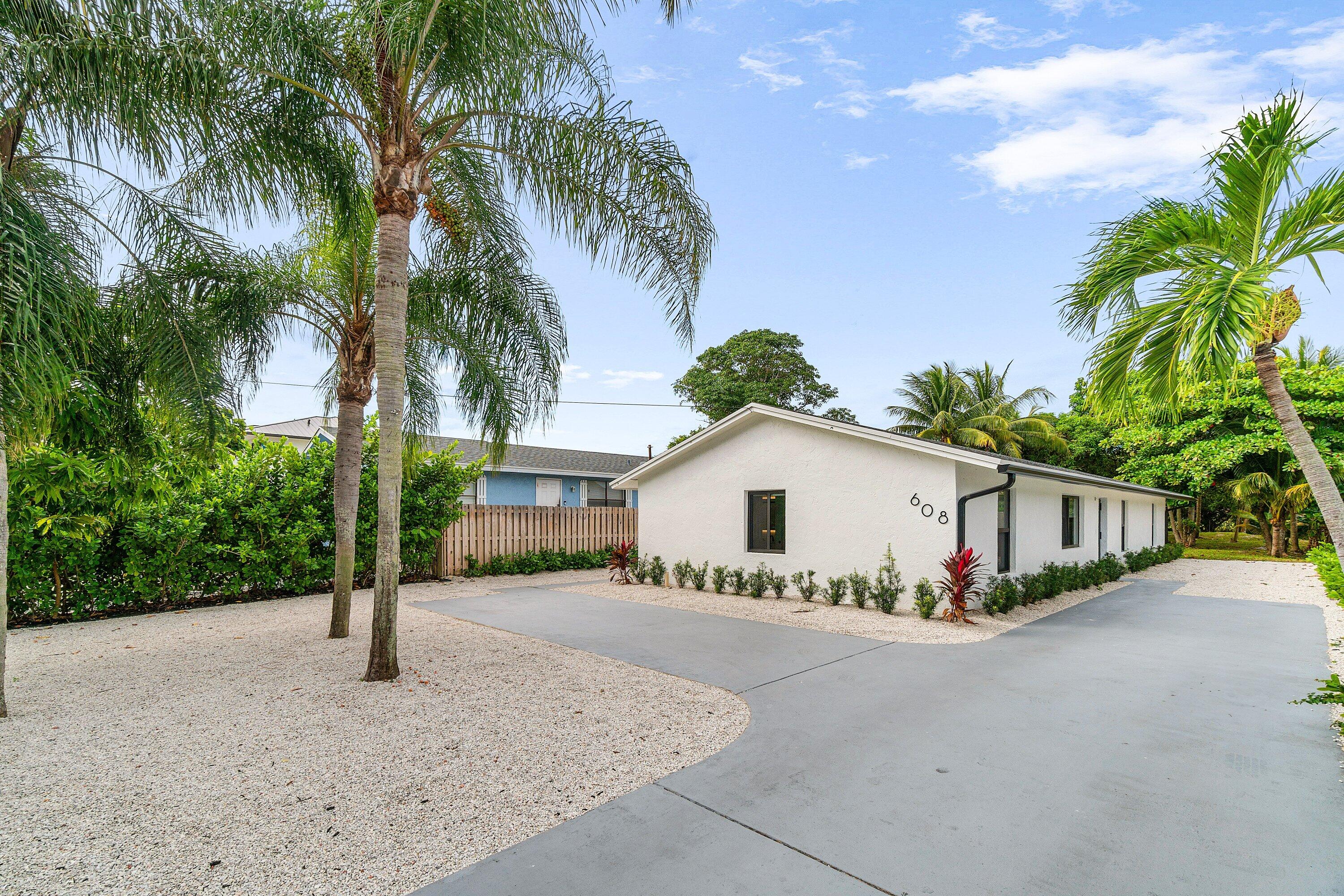 Delray Beach, Florida, 33483, United States, 4 Bedrooms Bedrooms, ,2 BathroomsBathrooms,Residential,For Sale,1987972