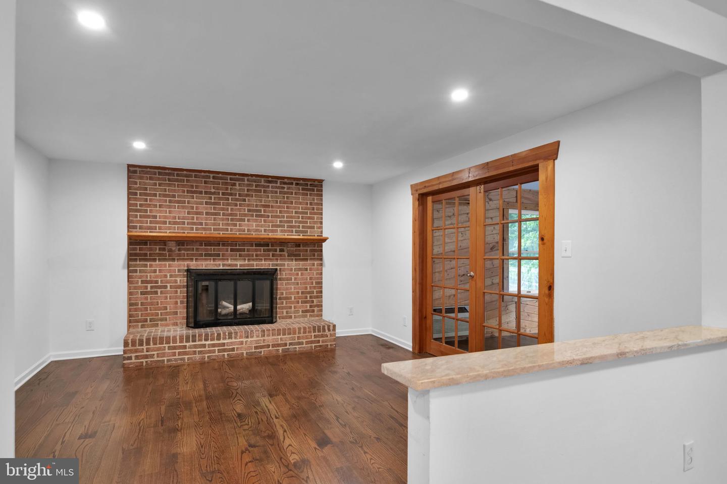 Fairfax, Virginia, 22030, United States, 4 Bedrooms Bedrooms, ,3 BathroomsBathrooms,Residential,For Sale,1896829