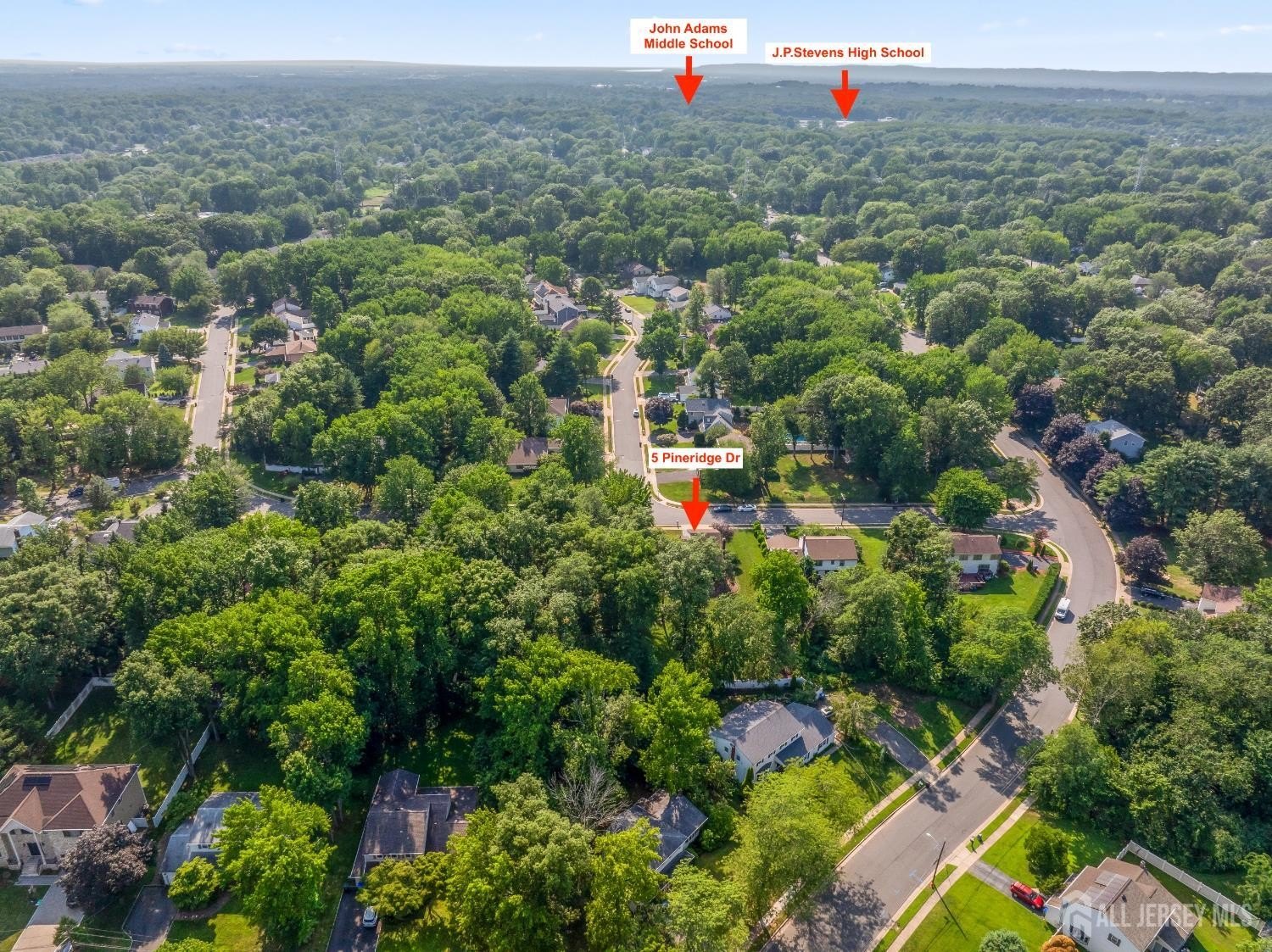 Edison, New Jersey, 08820, United States, 4 Bedrooms Bedrooms, ,3 BathroomsBathrooms,Residential,For Sale,1908022