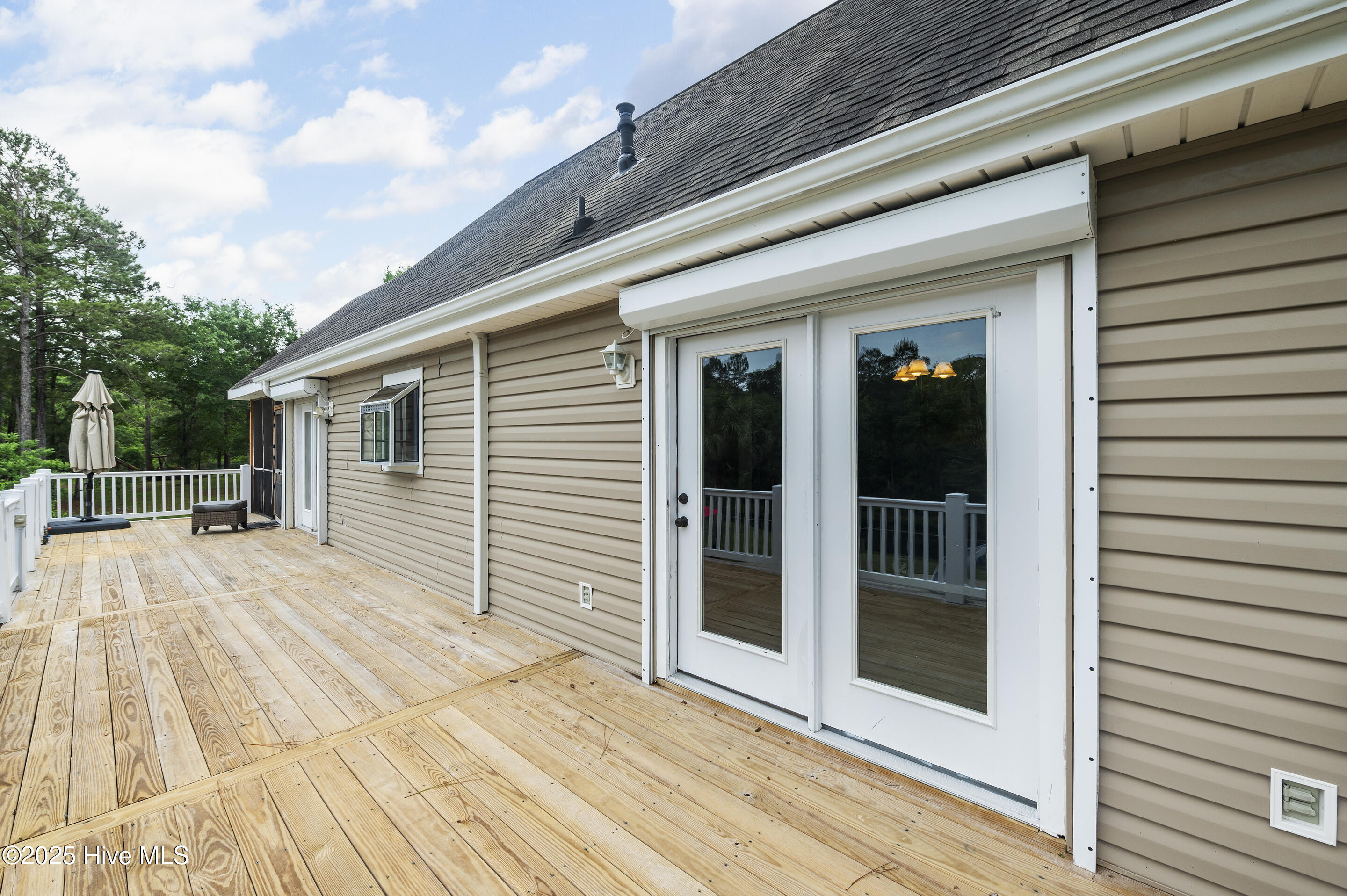 Southport, North Carolina, 28461, United States, 3 Bedrooms Bedrooms, ,4 BathroomsBathrooms,Residential,For Sale,1895633