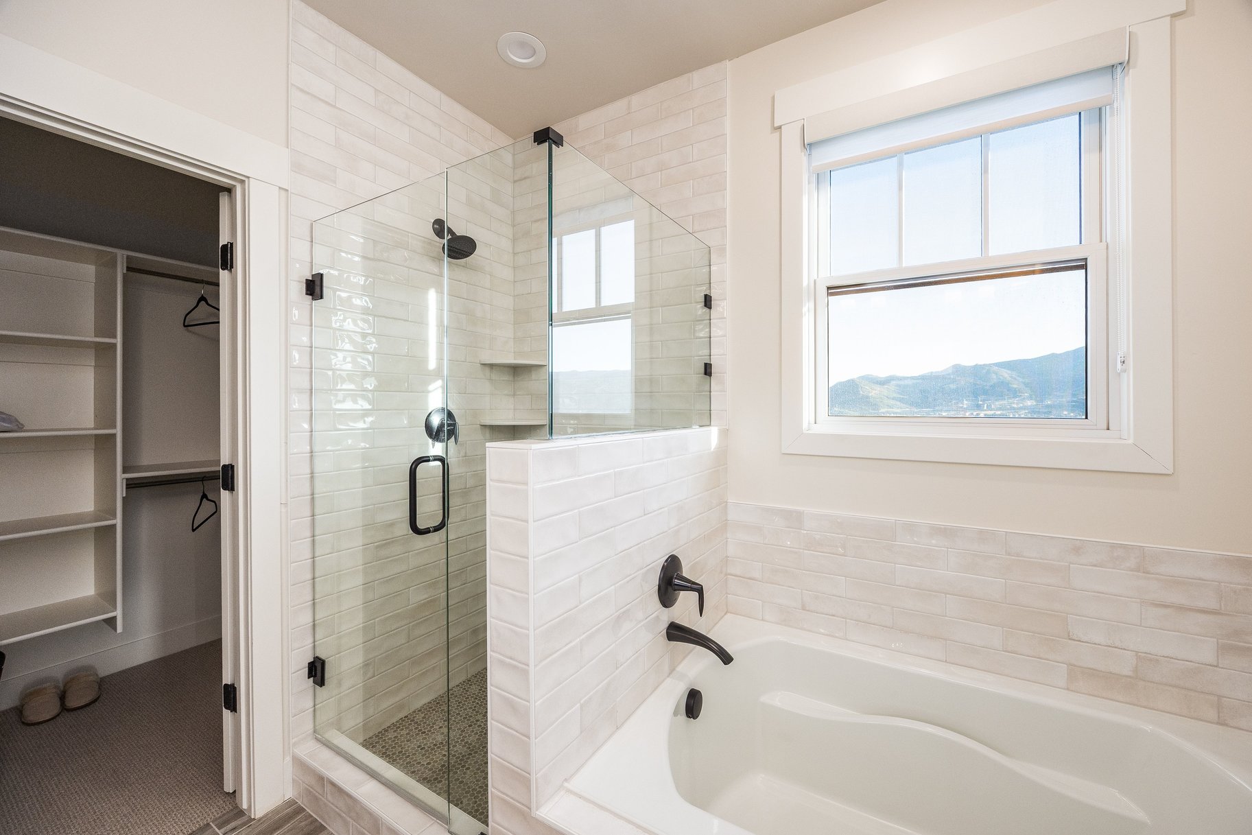 Deer Valley® Ski-Run Views + Lakeside Living in Deer Waters - 物件實景