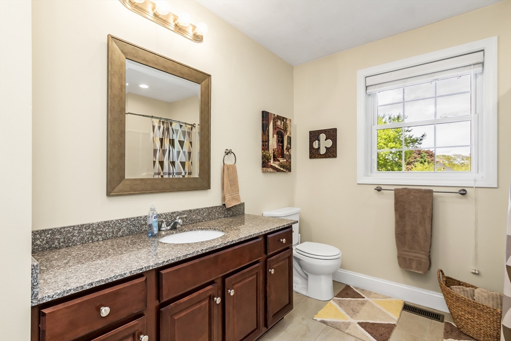 Haverhill, Massachusetts, 01830, United States, 3 Bedrooms Bedrooms, ,3 BathroomsBathrooms,Residential,For Sale,2048419