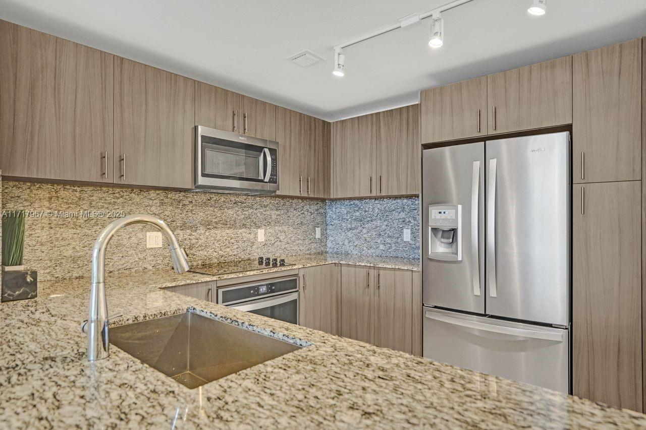 5350 NW 84th Ave Unit 901, Doral, Florida, 33166, United States, 3 Bedrooms Bedrooms, ,3 BathroomsBathrooms,Residential,For Sale,5350 NW 84th Ave Unit 901,1679043