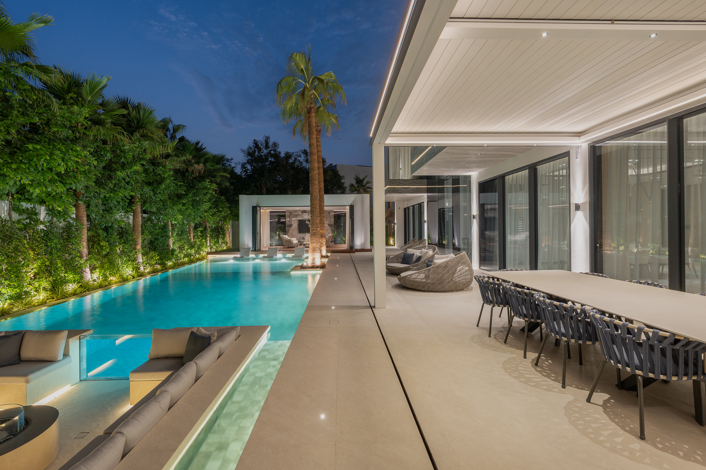  Outstanding Ready-to-Move Villa in Al Barari - 物件實景