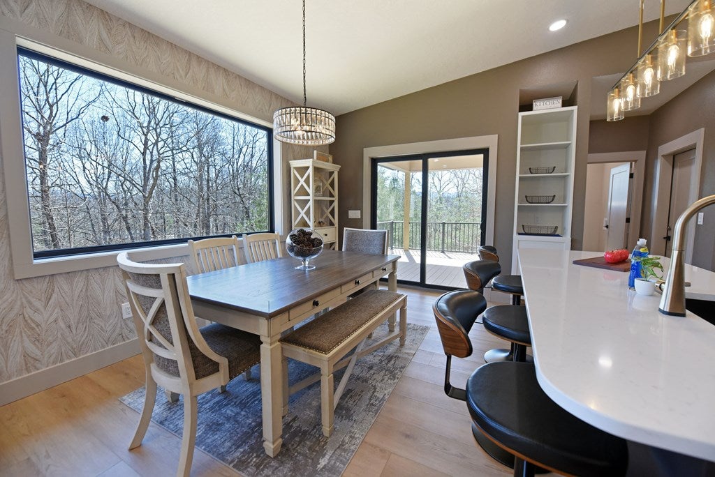 Young Harris, Georgia, 30582, United States, 3 Bedrooms Bedrooms, ,2 BathroomsBathrooms,Residential,For Sale,1964229