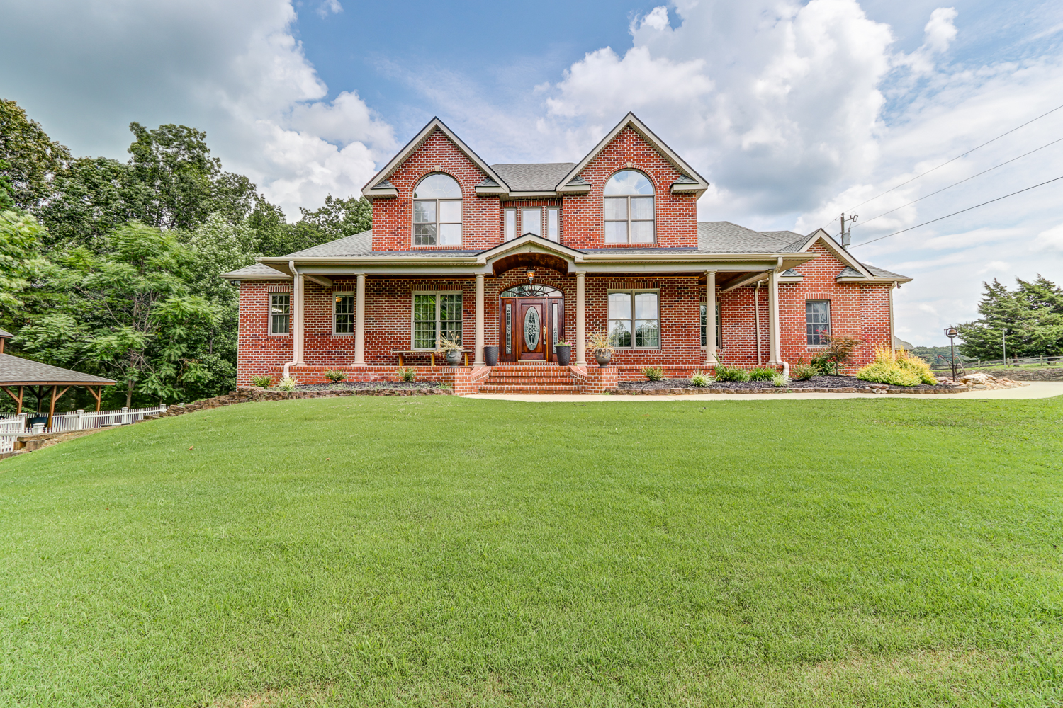 Appomattox, Virginia, 24522, United States, 4 Bedrooms Bedrooms, ,Residential,For Sale,1905819