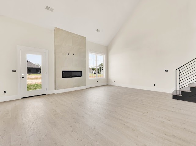 Clarksville, Tennessee, 37043, United States, 4 Bedrooms Bedrooms, ,3 BathroomsBathrooms,Residential,For Sale,1938268