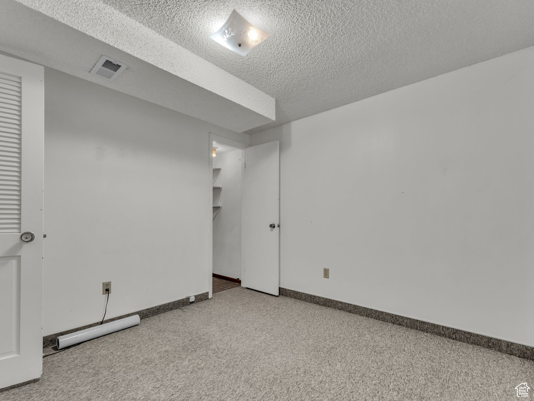 Taylorsville, Utah, 84129, United States, 4 Bedrooms Bedrooms, ,1 BathroomBathrooms,Residential,For Sale,1890353