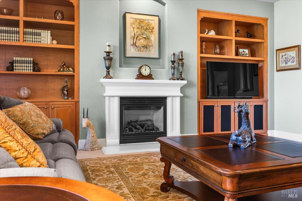 Santa Rosa, California, 95409, United States, 3 Bedrooms Bedrooms, ,2 BathroomsBathrooms,Residential,For Sale,1975473