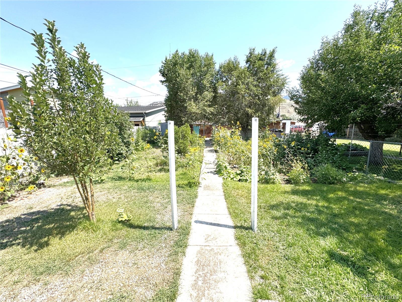 Salida, Colorado, 81201, United States, 2 Bedrooms Bedrooms, ,1 BathroomBathrooms,Residential,For Sale,1983845