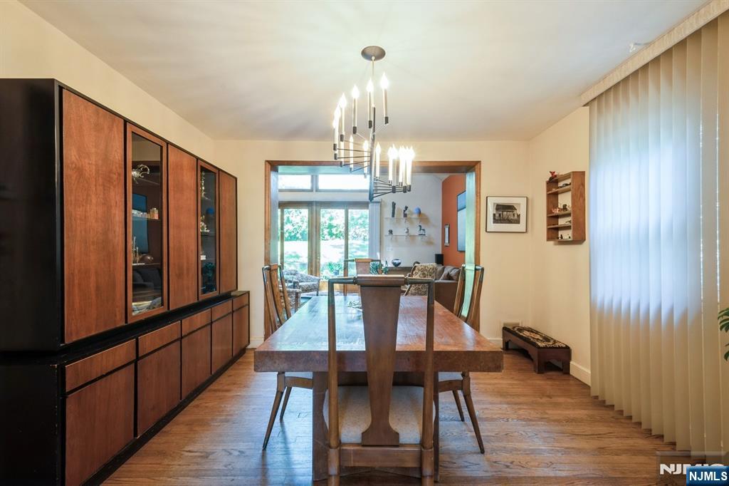 Cresskill, New Jersey, 07626, United States, 3 Bedrooms Bedrooms, ,2 BathroomsBathrooms,Residential,For Sale,1987908