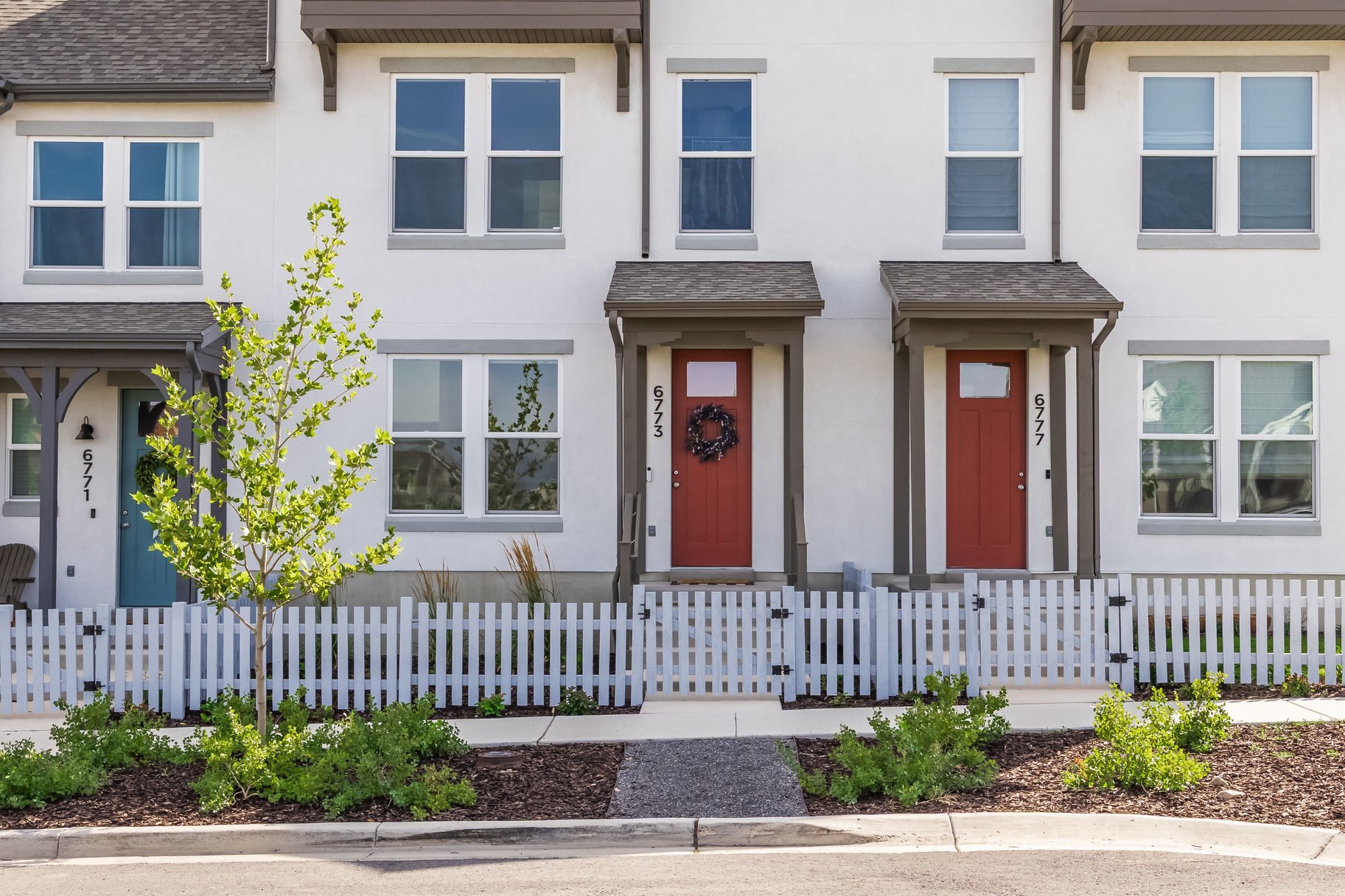  Tudor 3-Story Townhome in Upper Daybreak - 物件實景
