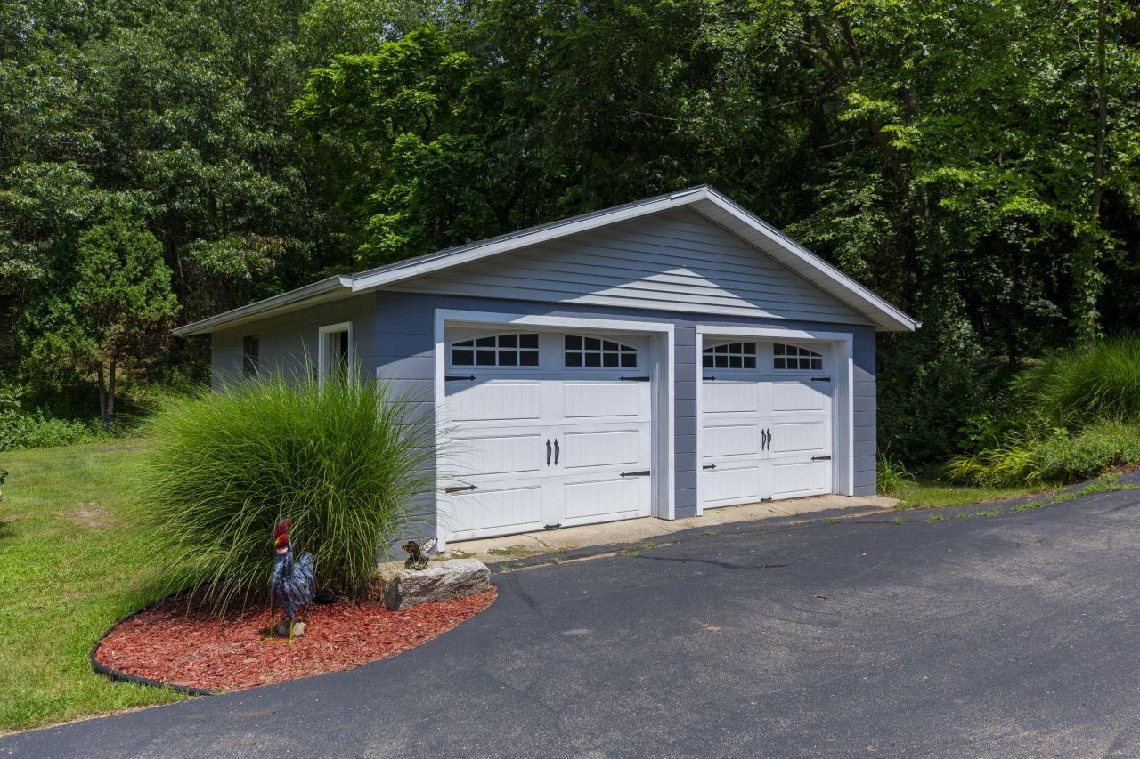 Vandalia, Michigan, 49095, United States, 4 Bedrooms Bedrooms, ,4 BathroomsBathrooms,Residential,For Sale,1737716